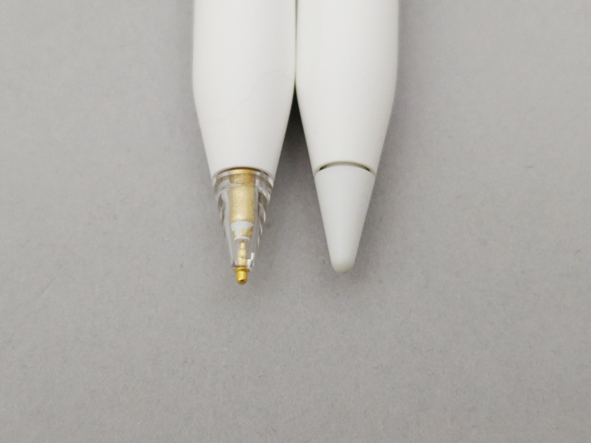 純正のペン先との比較。TIPAP04CRのほうが明らかに細い