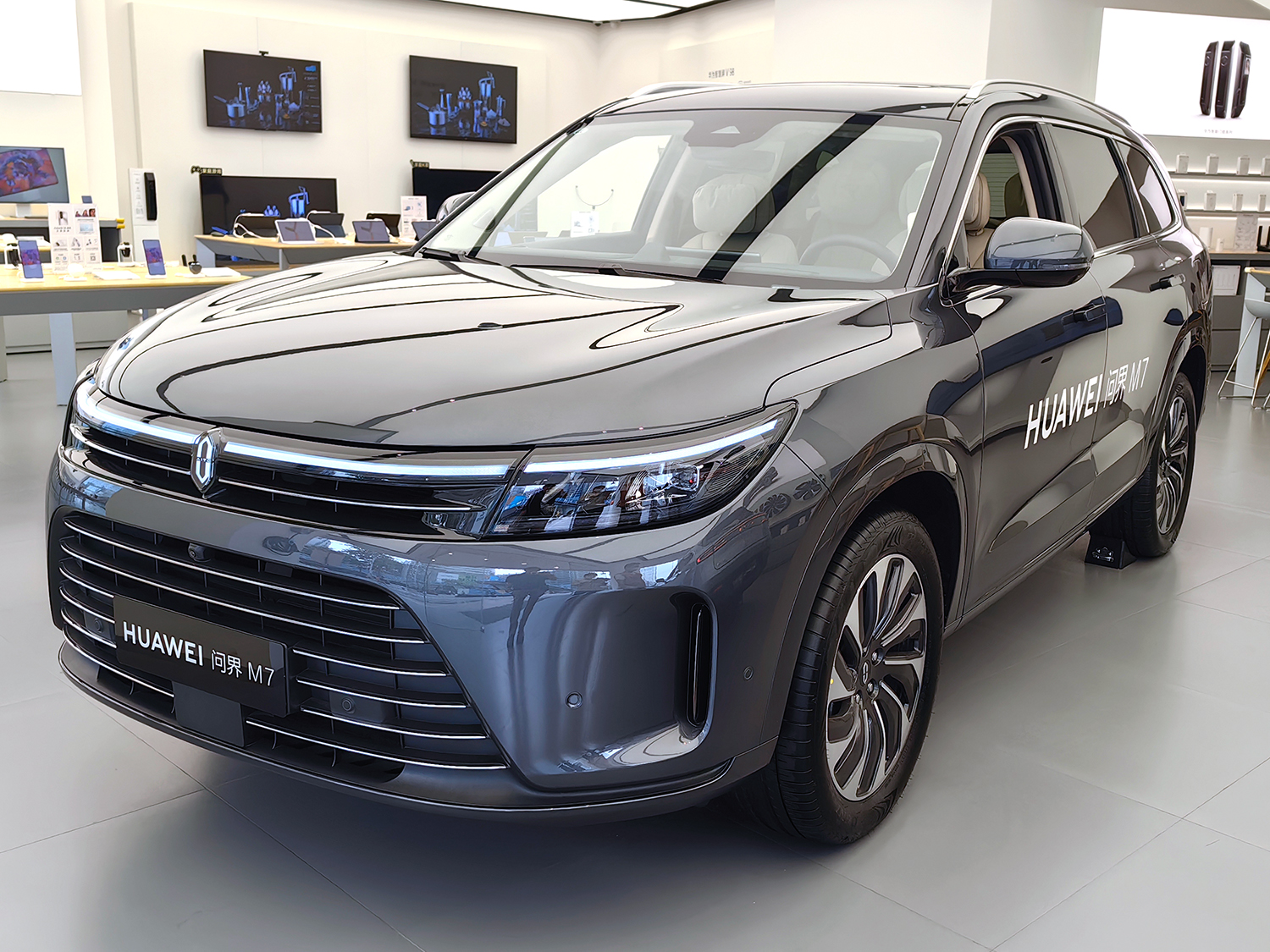 ファーウェイのEV「AITO M7」