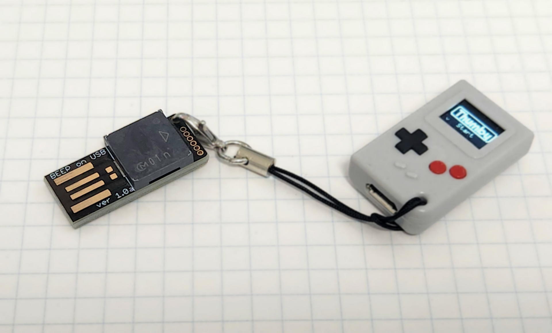 PC98の起動音のエミュレーションをやってくれる「BEEP on USB ver 1.0a」はHandyなゲーム機と一緒に持ち歩いてどこでも価値の分かる分かる友達にだけ自慢している