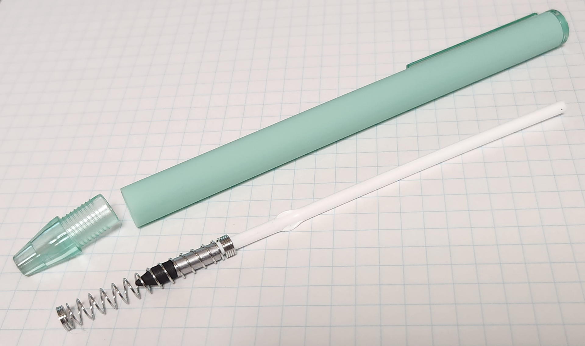 高価なメタシルは交換芯対応。交換芯より安価なメタシル ライト ノック