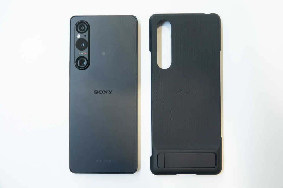 写真で見る「Xperia 1 V」と「Xperia 10 V」 - ケータイ Watch