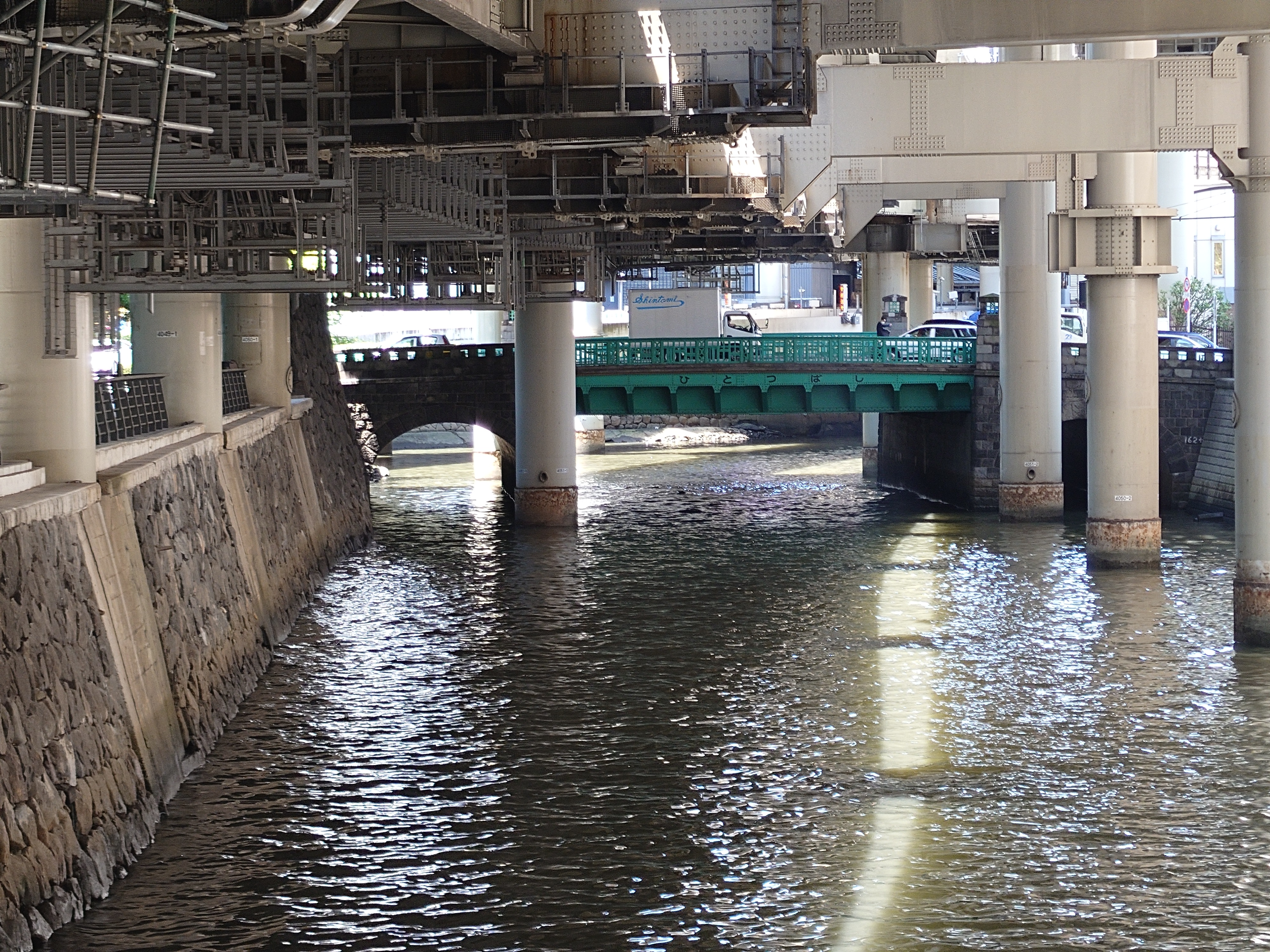 125mm（望遠、光学）