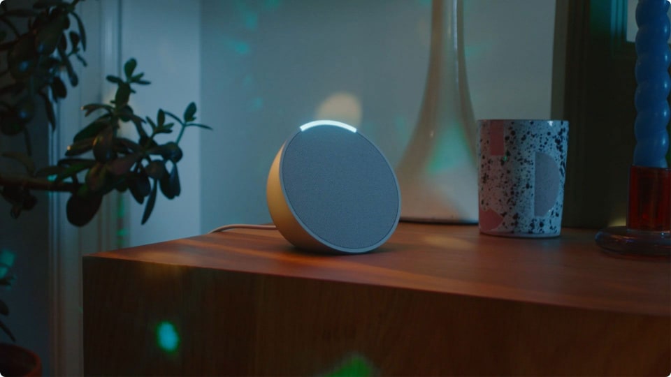 アマゾン、スマートスピーカー「Echo Pop」を発表 - ケータイ Watch