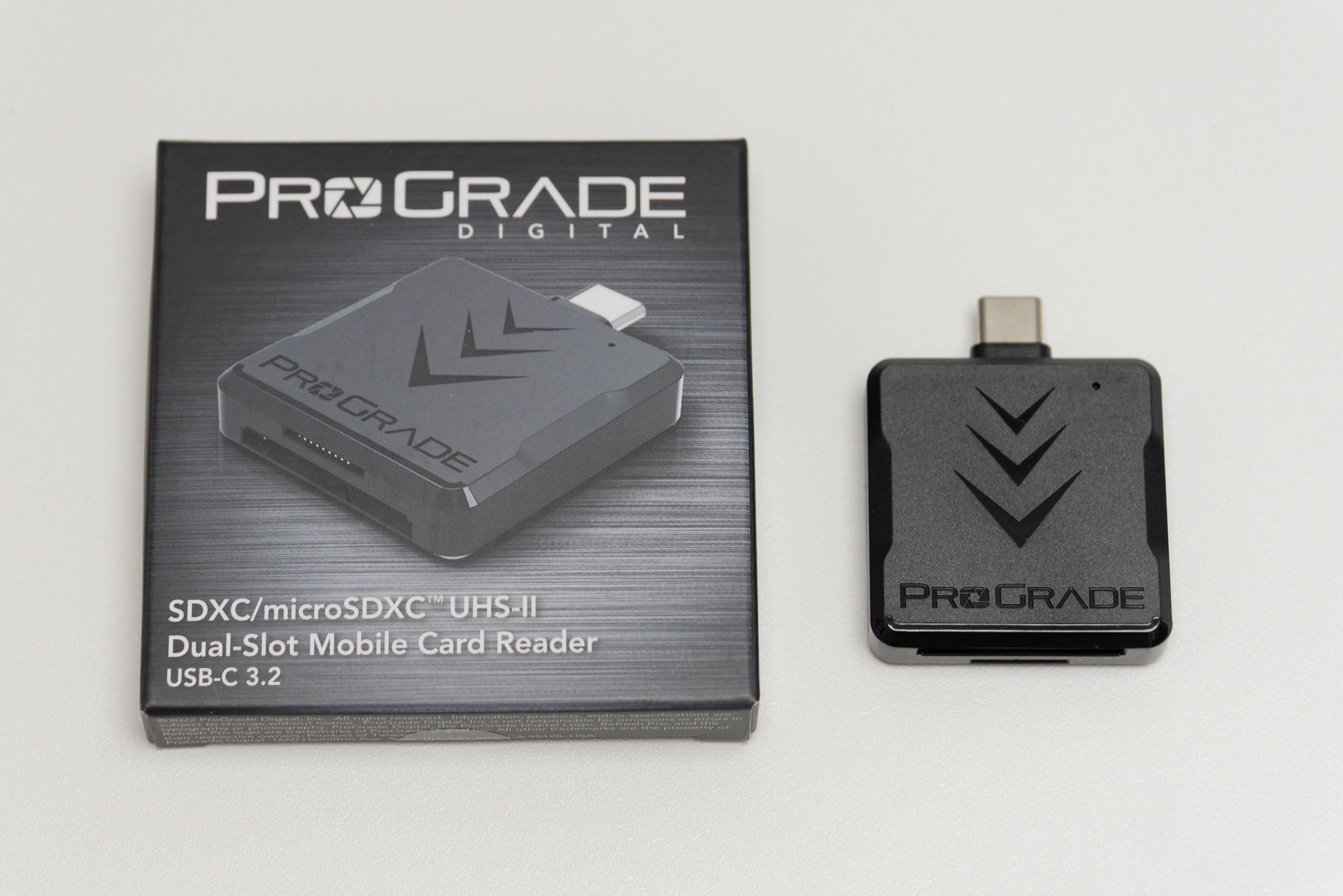 ProGrade Digital SD/microSD ダブルスロットカードリーダー