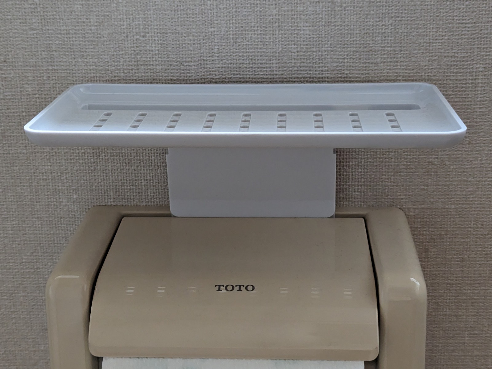 設置完了。差し込んだだけだが安定している