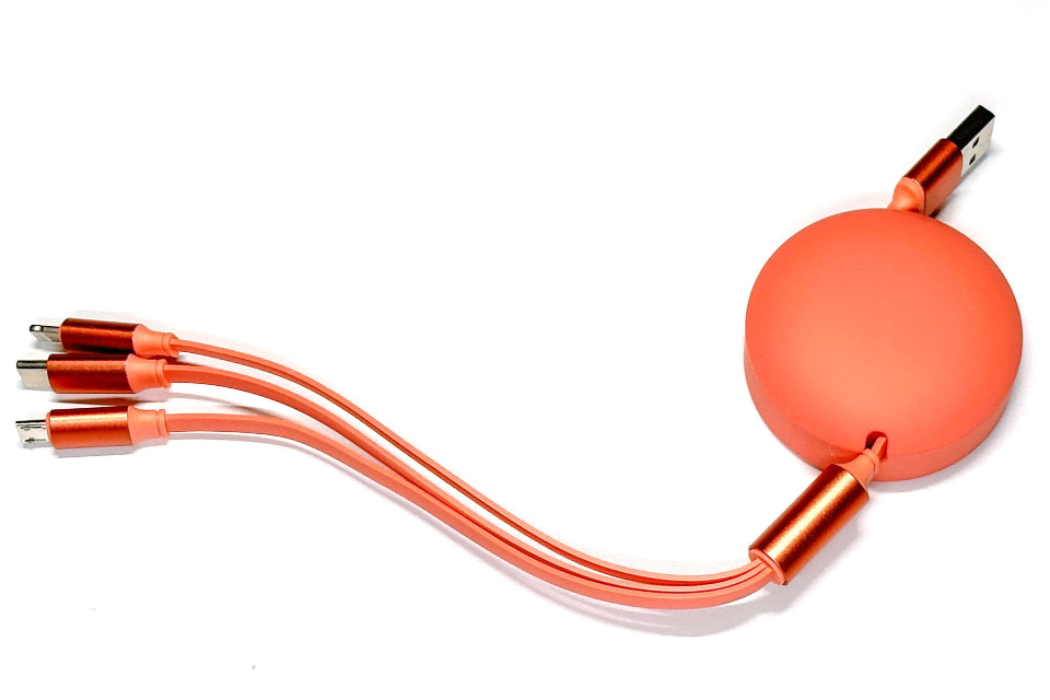 ガジェットの充電はこれ一つで、3in1ケーブルをチェック!!! - ケータイ