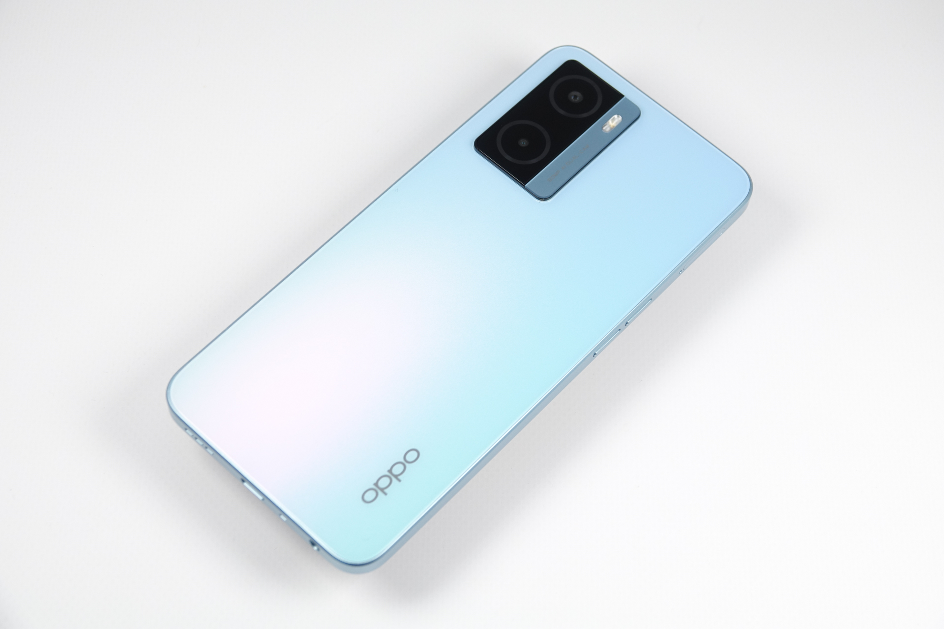 「OPPO A77」