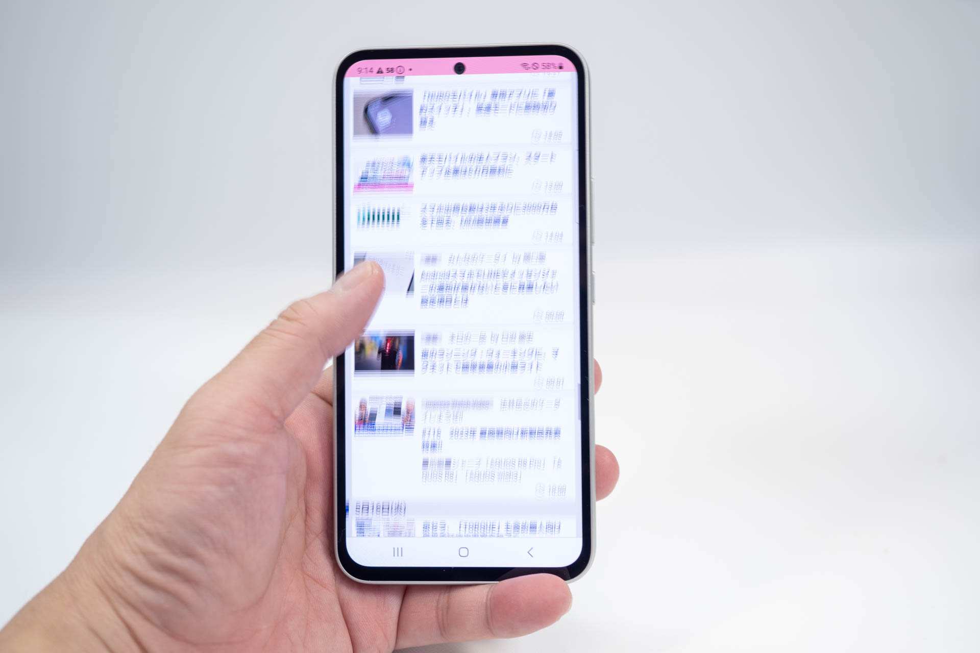 画面のスクロールはなめらか