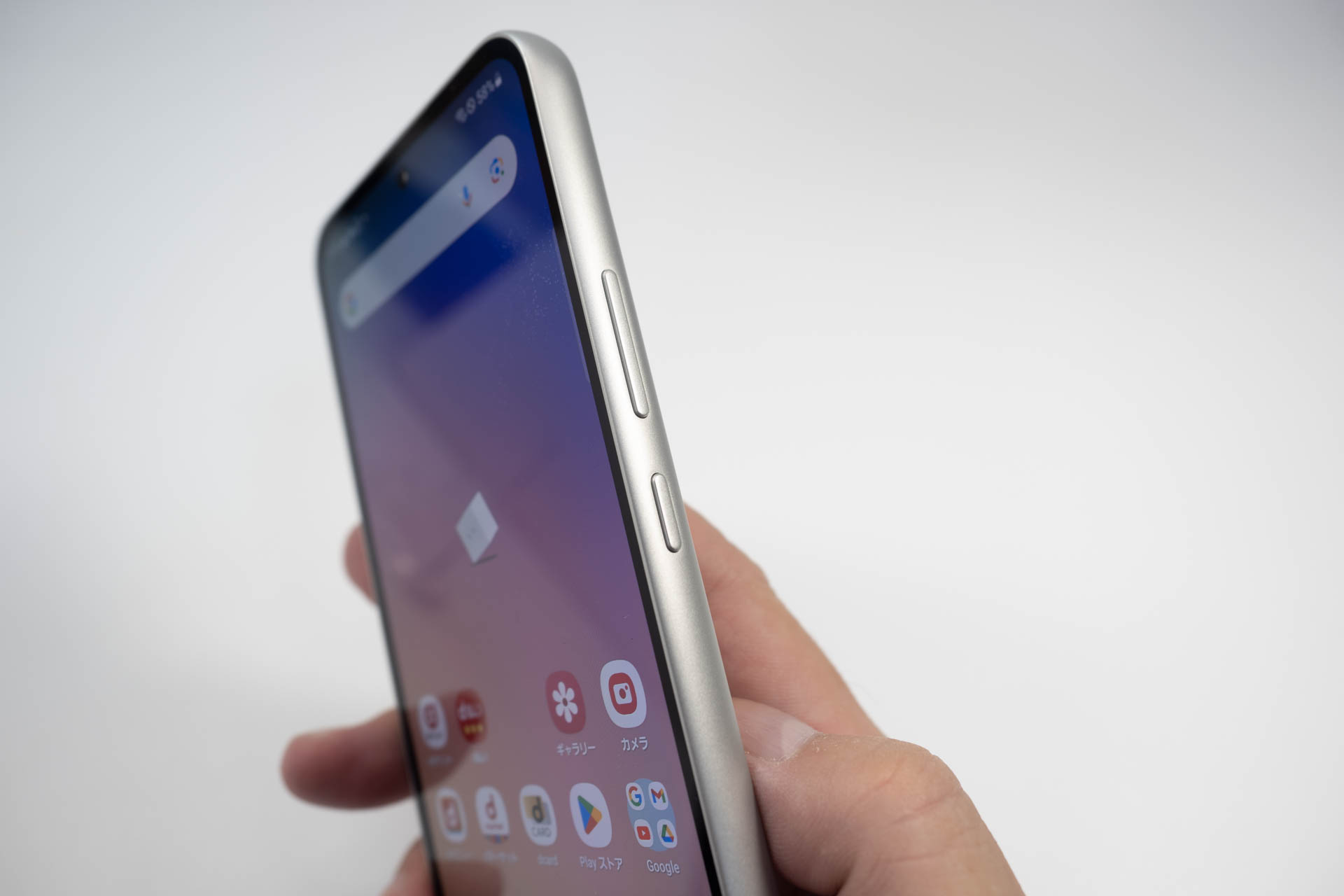 フレームも丸みを帯びていて持ちやすい