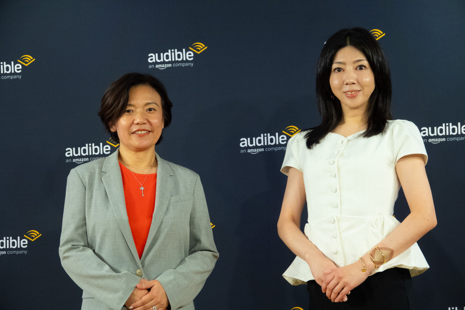 Audibleカントリーマネージャーの逢阪 志麻氏とAudibleコンテンツシニアディレクターの宮川ともみ氏