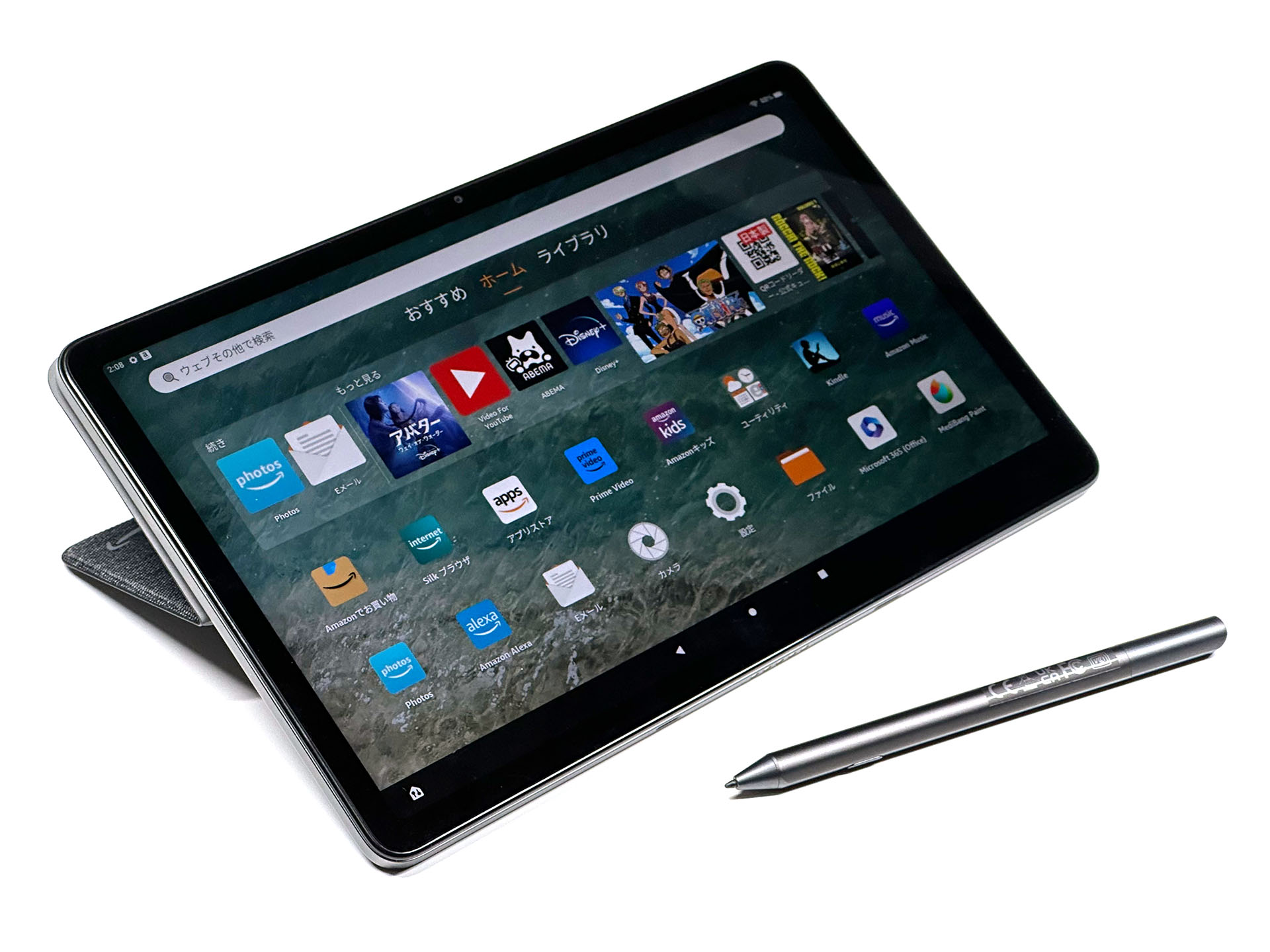 折り曲がりの角度を大きくすれば、ソフトウェアキーボードを打ちやすい角度になる。また、お絵描き時のスタンドにも使える。