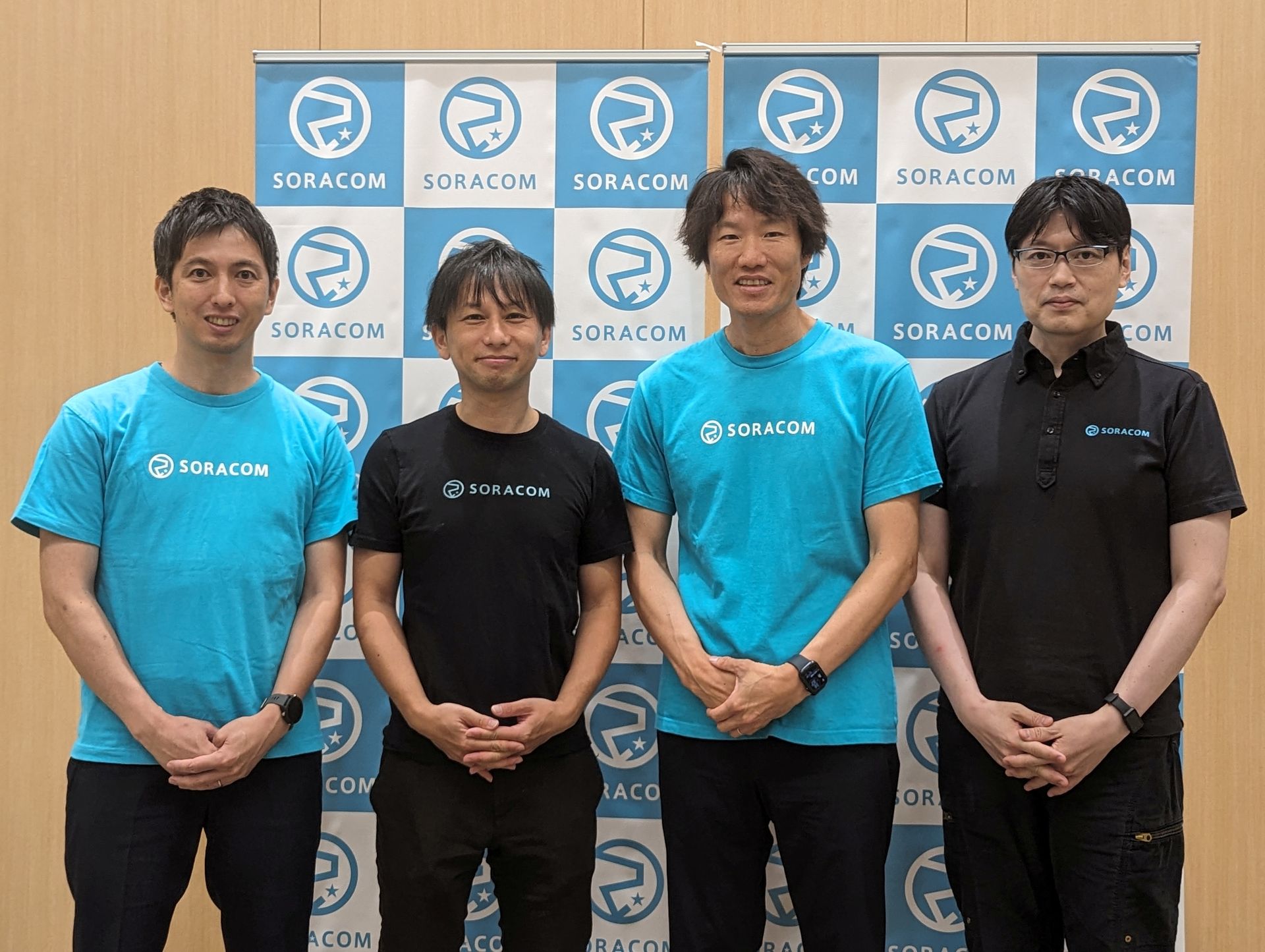左からソラコム 執行役員 VP of Salesの齋藤洋徳氏、取締役 最高技術責任者 CTOの安川健太氏、代表取締役社長 CEOの玉川憲氏、上級執行役員 VP of Engineeringの片山暁雄氏