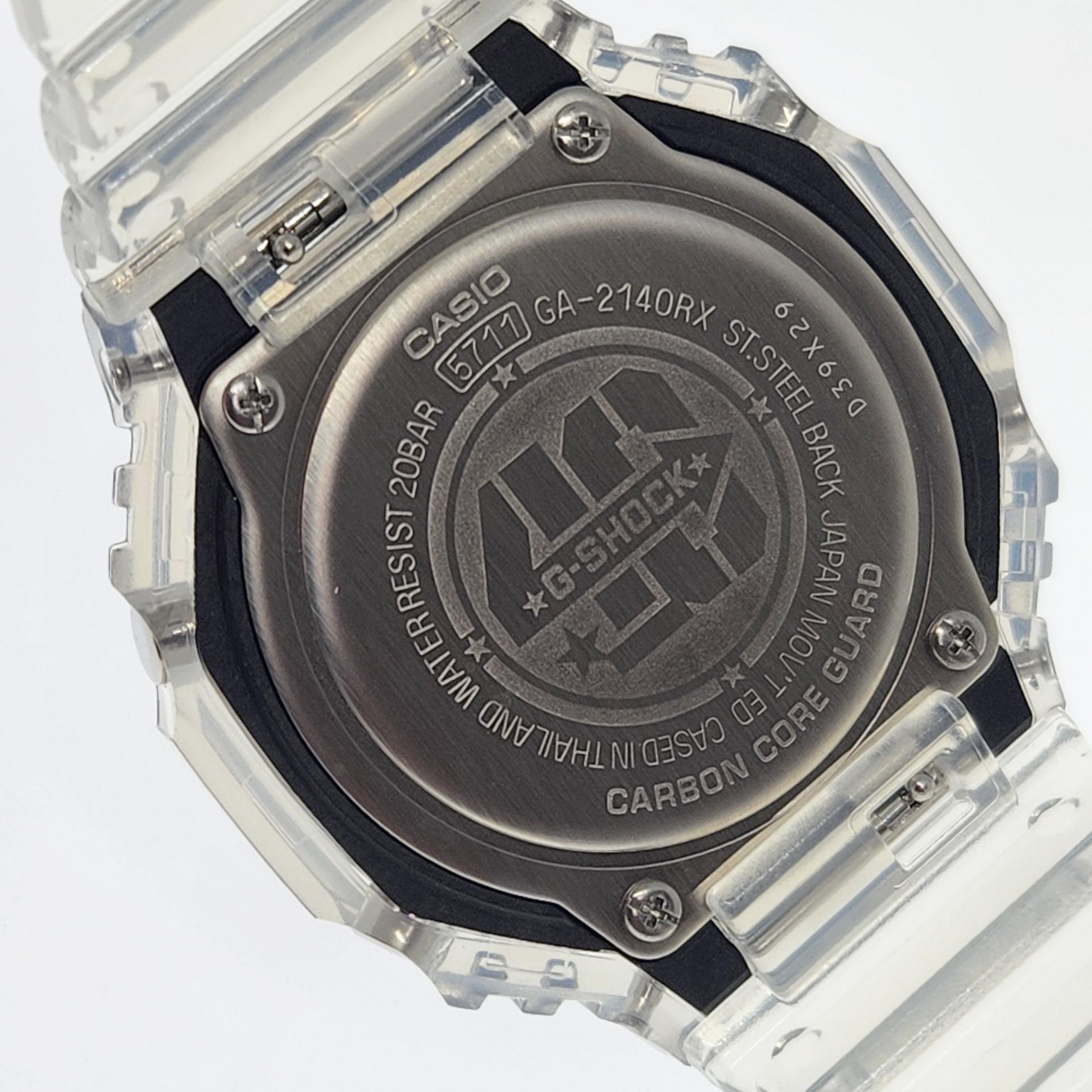 バックパネルはG-SHOCK 40th Clear Remixのカスタム仕様