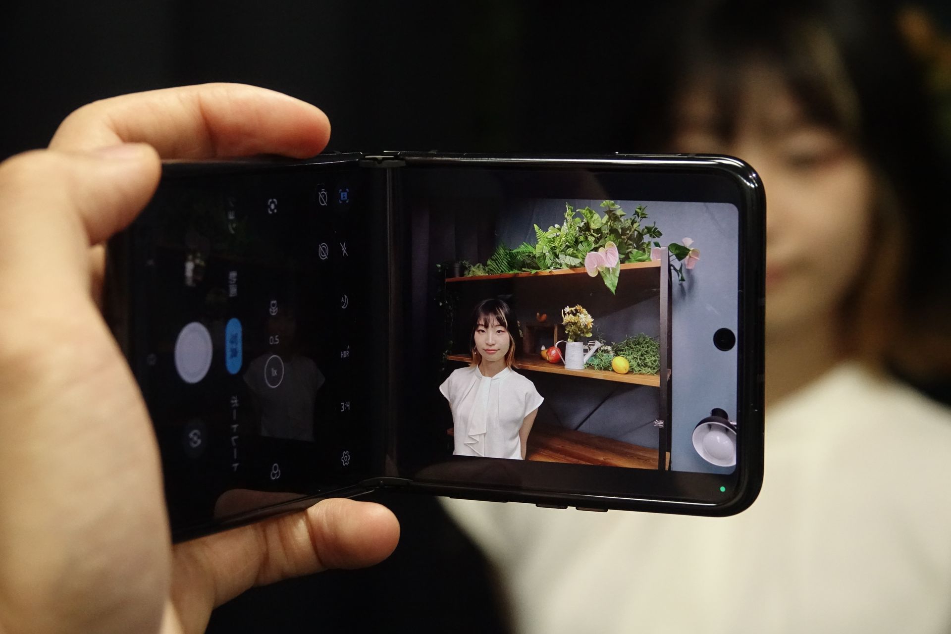 デジタルカメラのようなスタイルで撮影可能