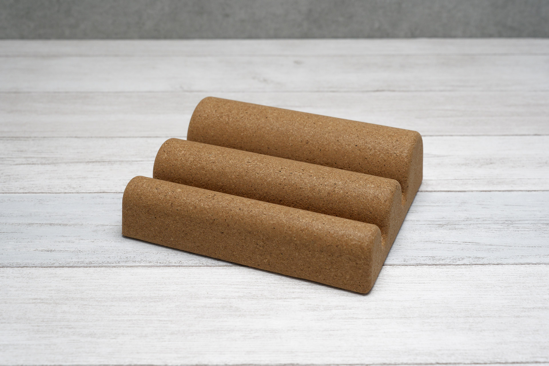 IKEAのスマホ・タブレットスタンド「FAGNING」