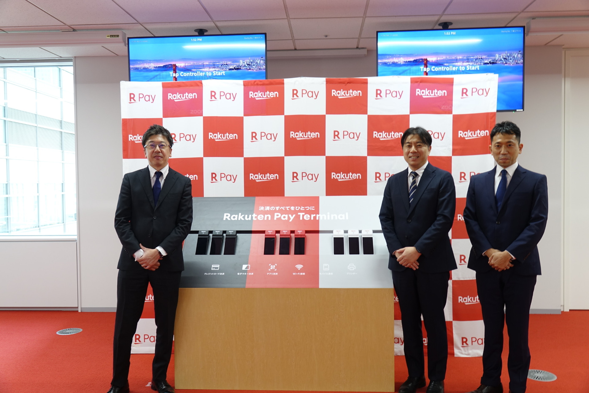 左から楽天ペイメント 末吉覚氏、近藤嘉徳氏、井上卓也氏