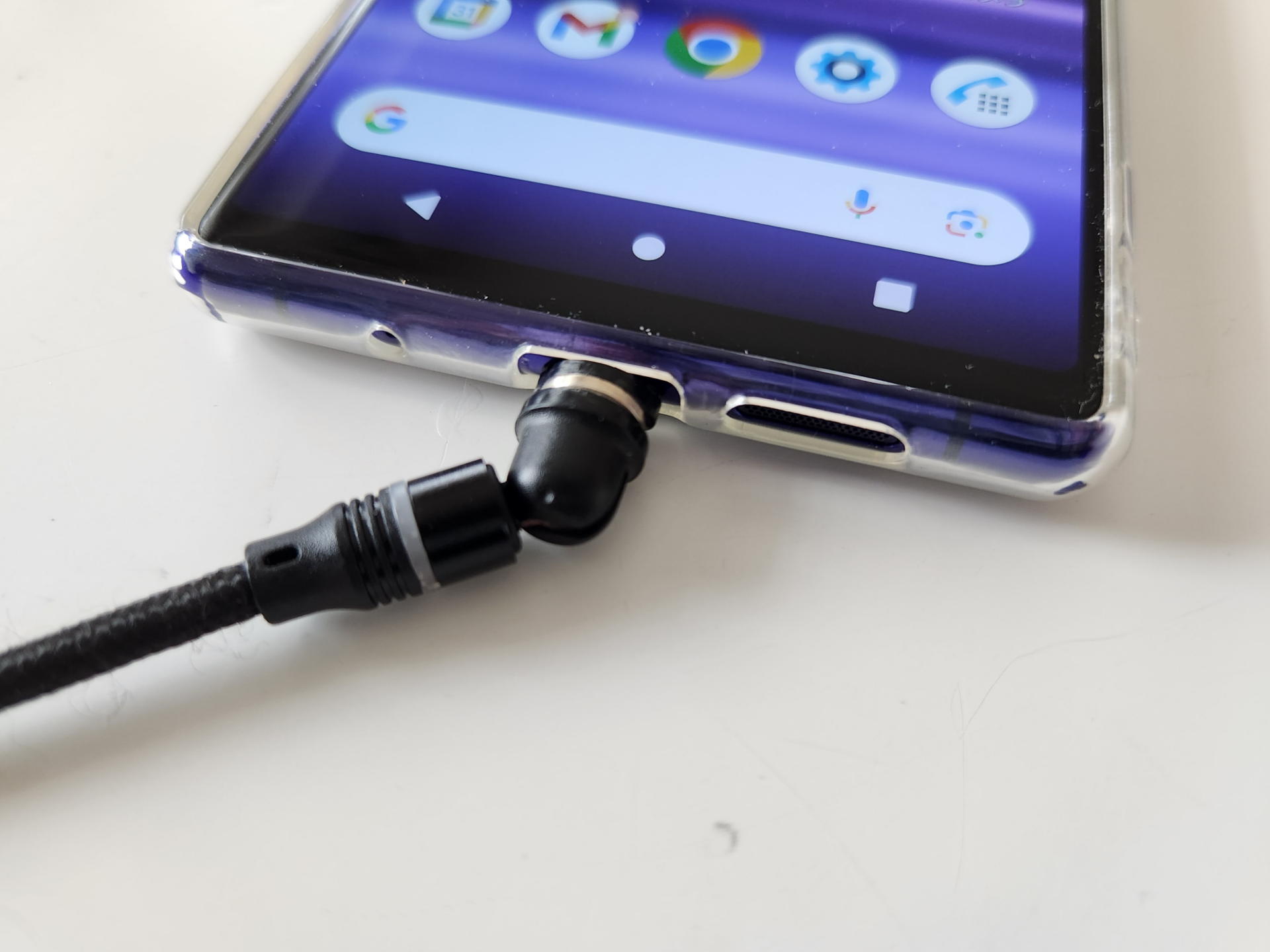 「方向Uターンアダプター」（池尻1丁目）は従来のフレキシブルなプラグの機能とも多少かぶる