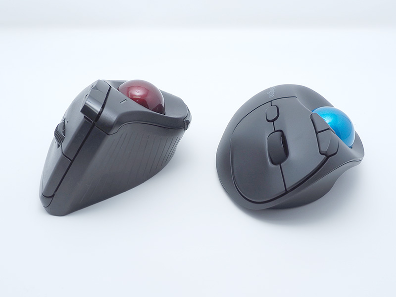 同社のPro Fit Ergo Vertical ワイヤレストラックボールとの比較。傾き具合は違うものの、どちらも使いやすい
