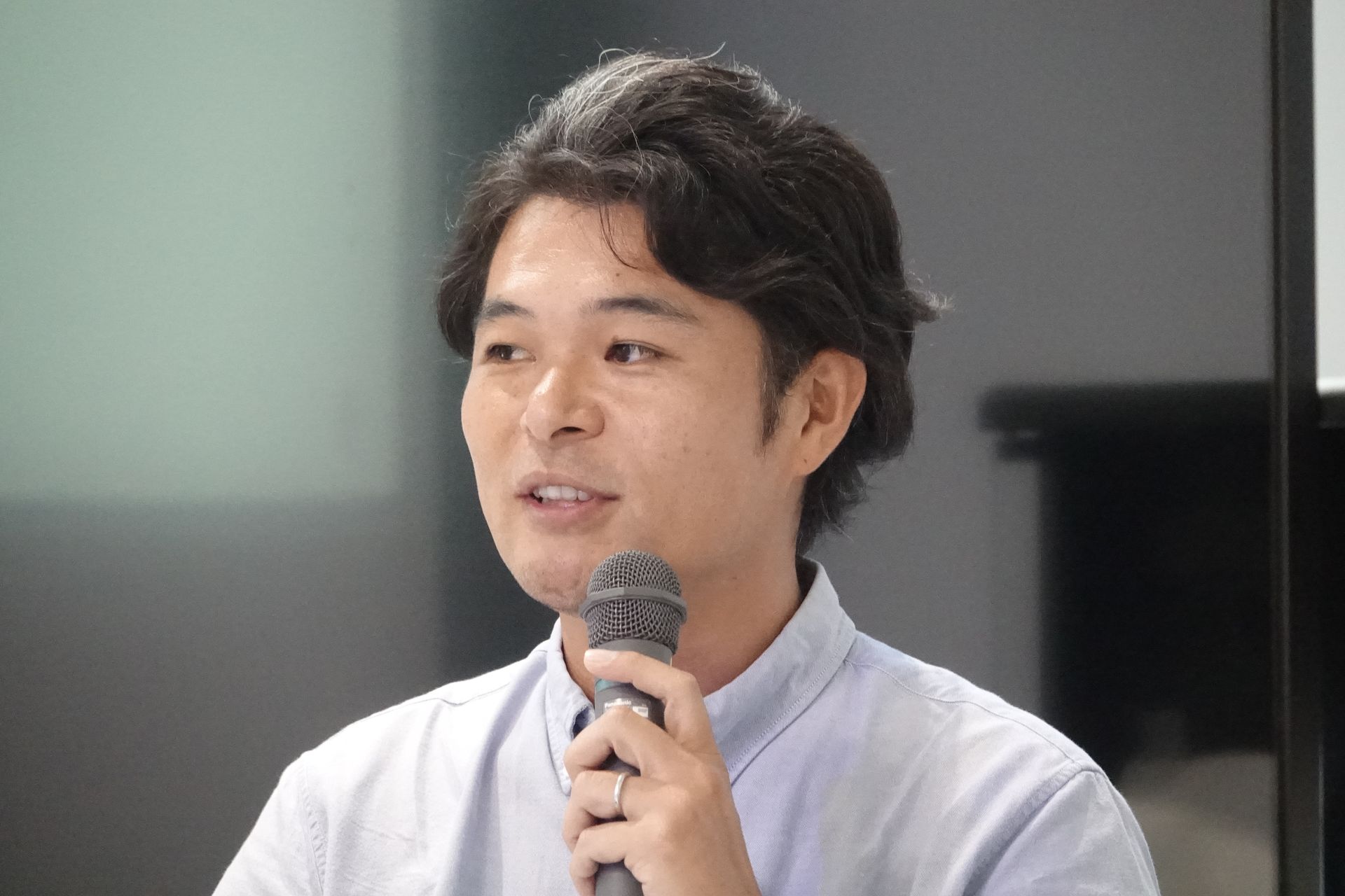 長谷川氏