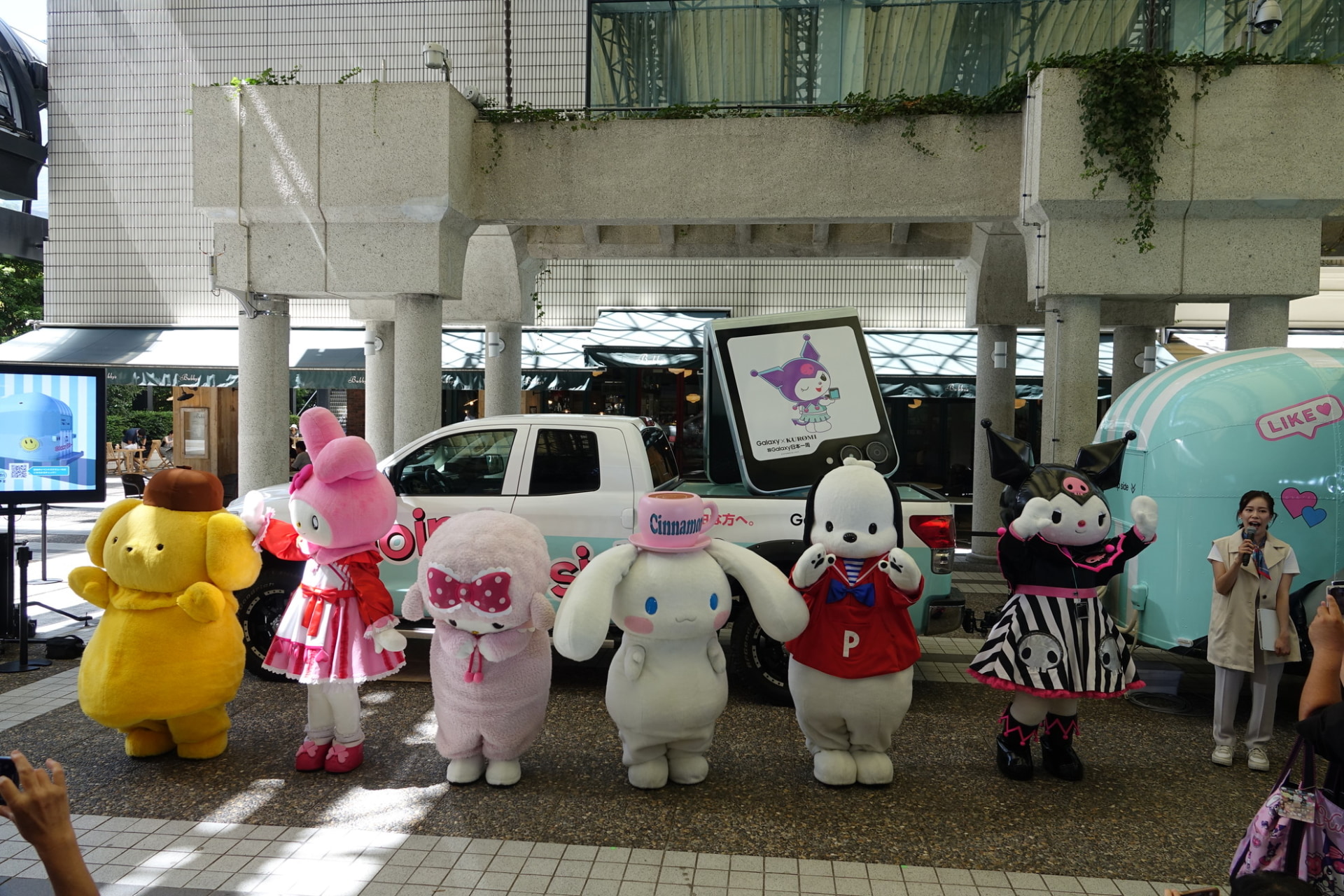 左からポムポムプリン、マイメロディ、ピアノ、シナモロール、ポチャッコ、クロミ