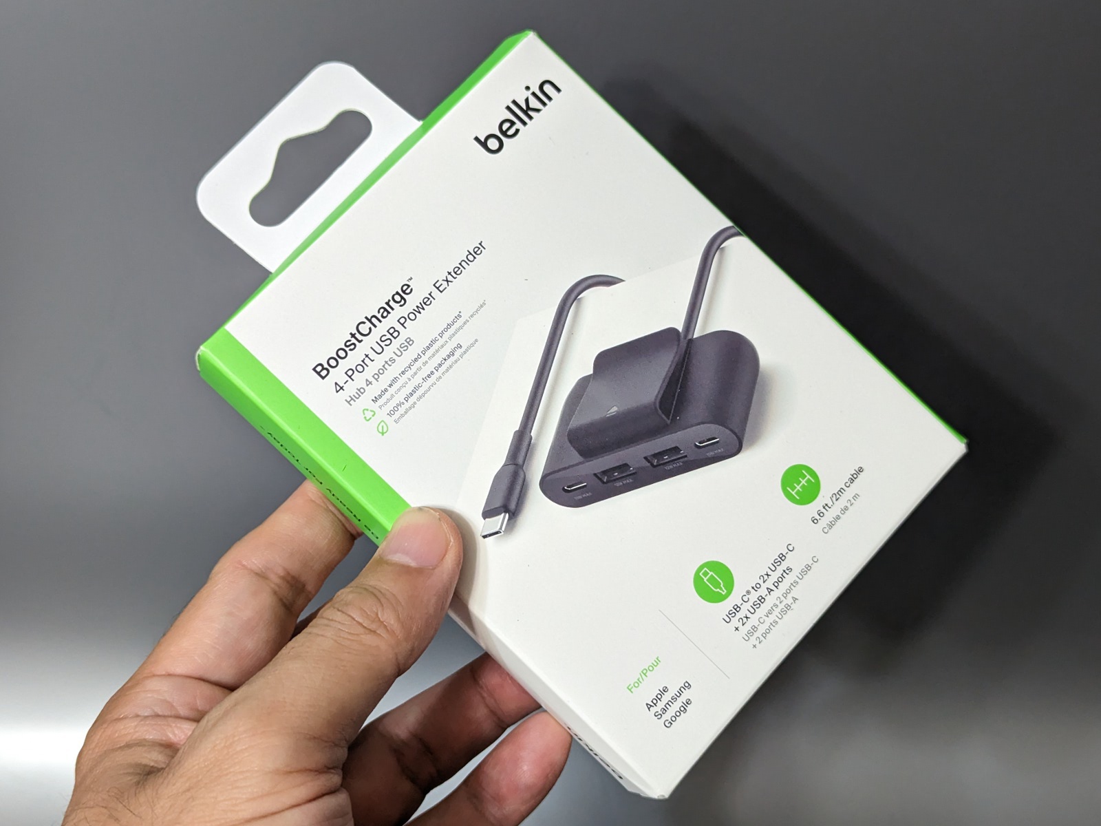 パッケージ。充電専用であってデータ通信機能はない