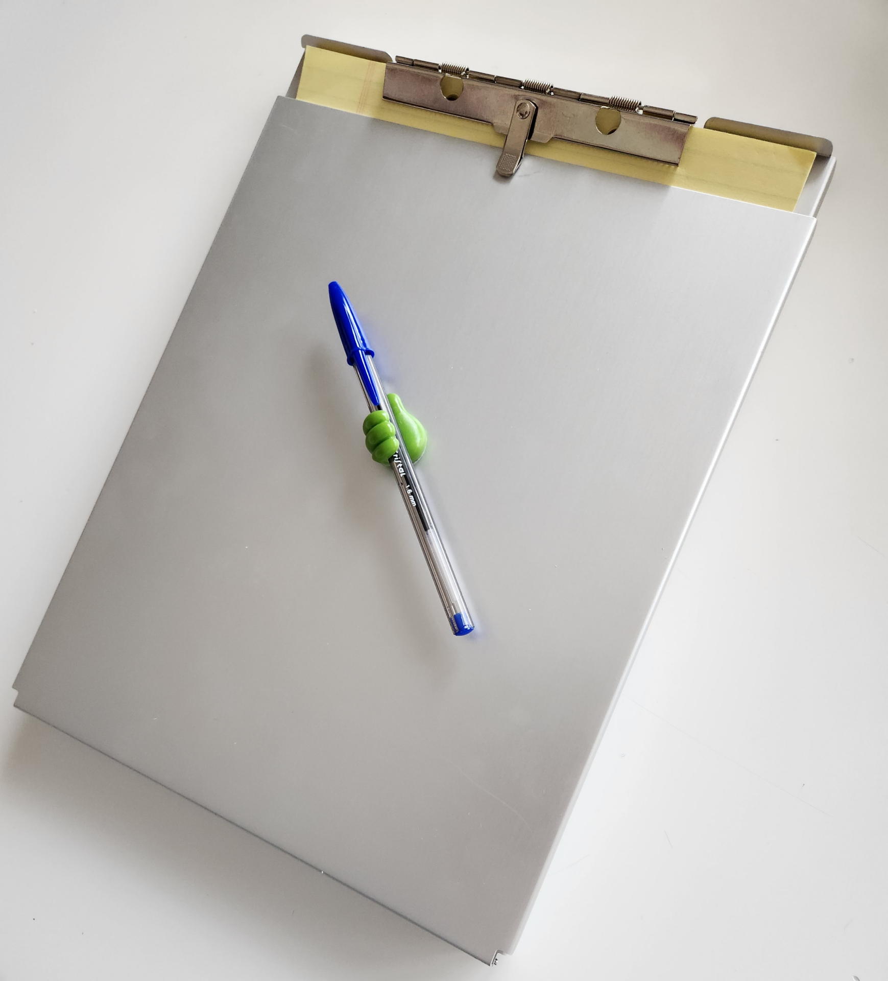 絶対に筆記具を忘れない荒業も雰囲気がピッタリなら楽しい