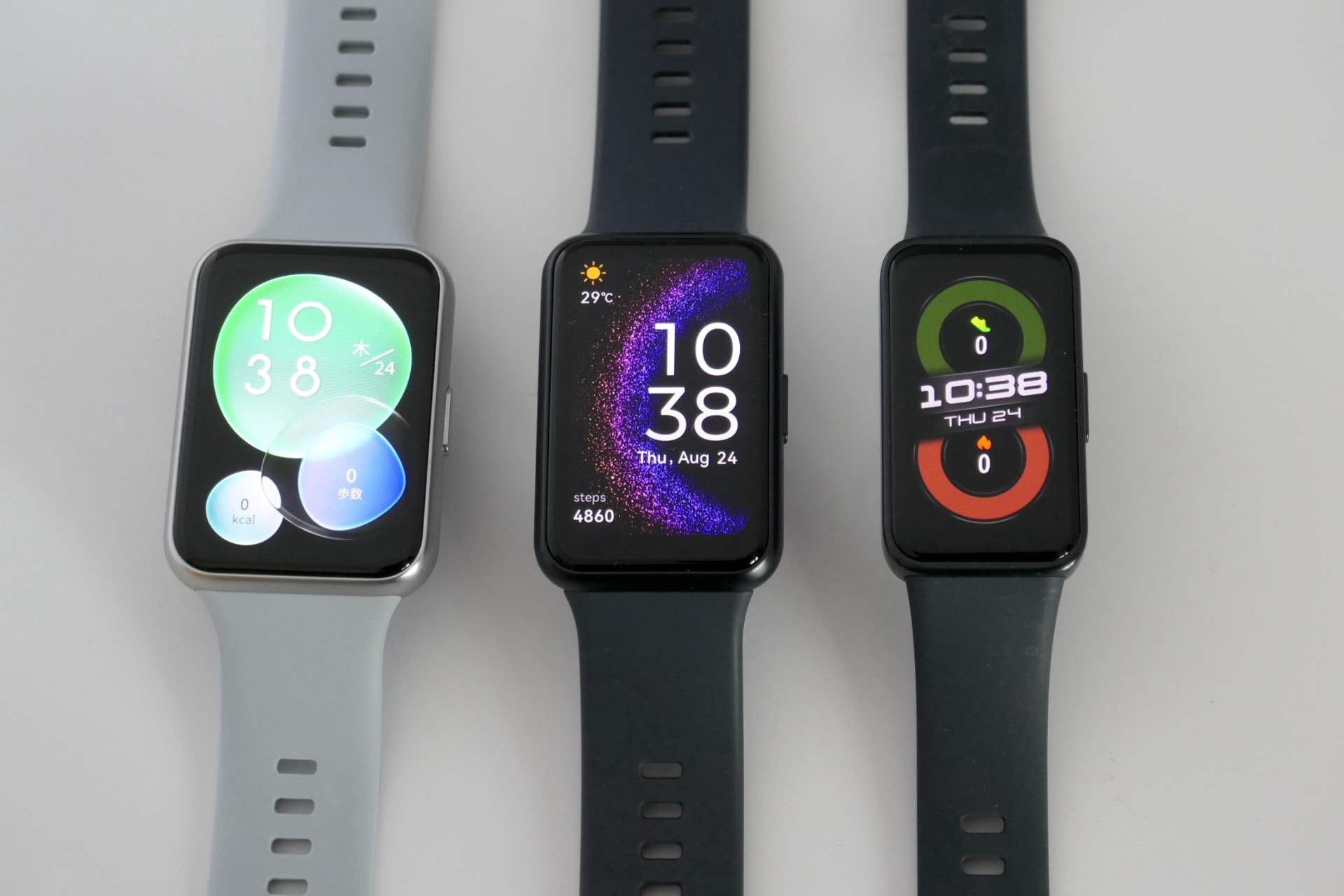 左からHUAWEI WATCH FIT 2、HUAWEI WATCH FIT Special Edition、HUAWEI Band 8