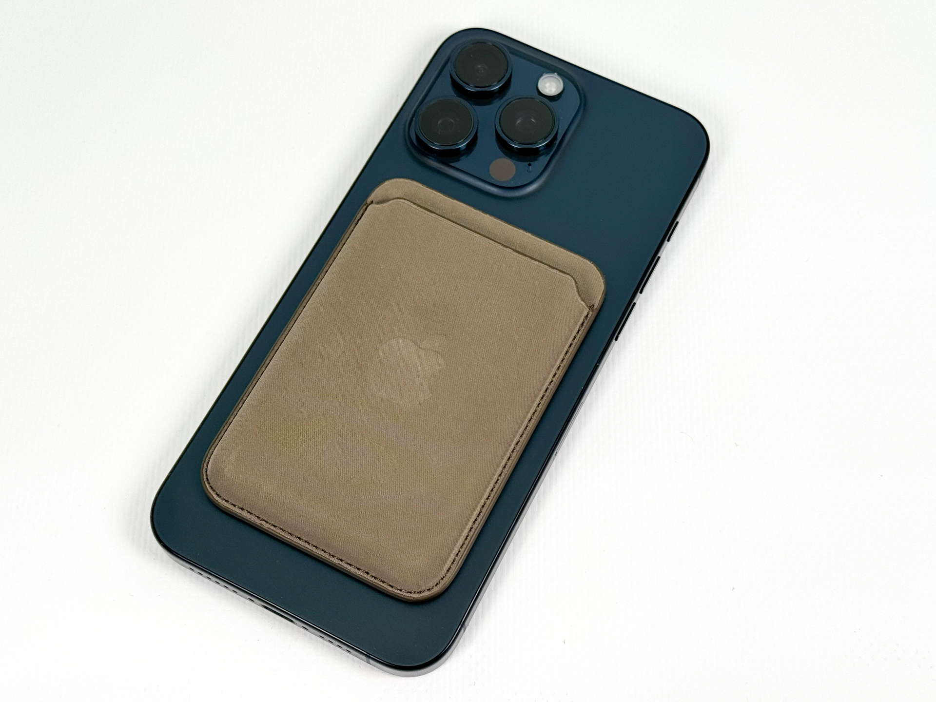 アクセサリーのファインウーブンウォレット