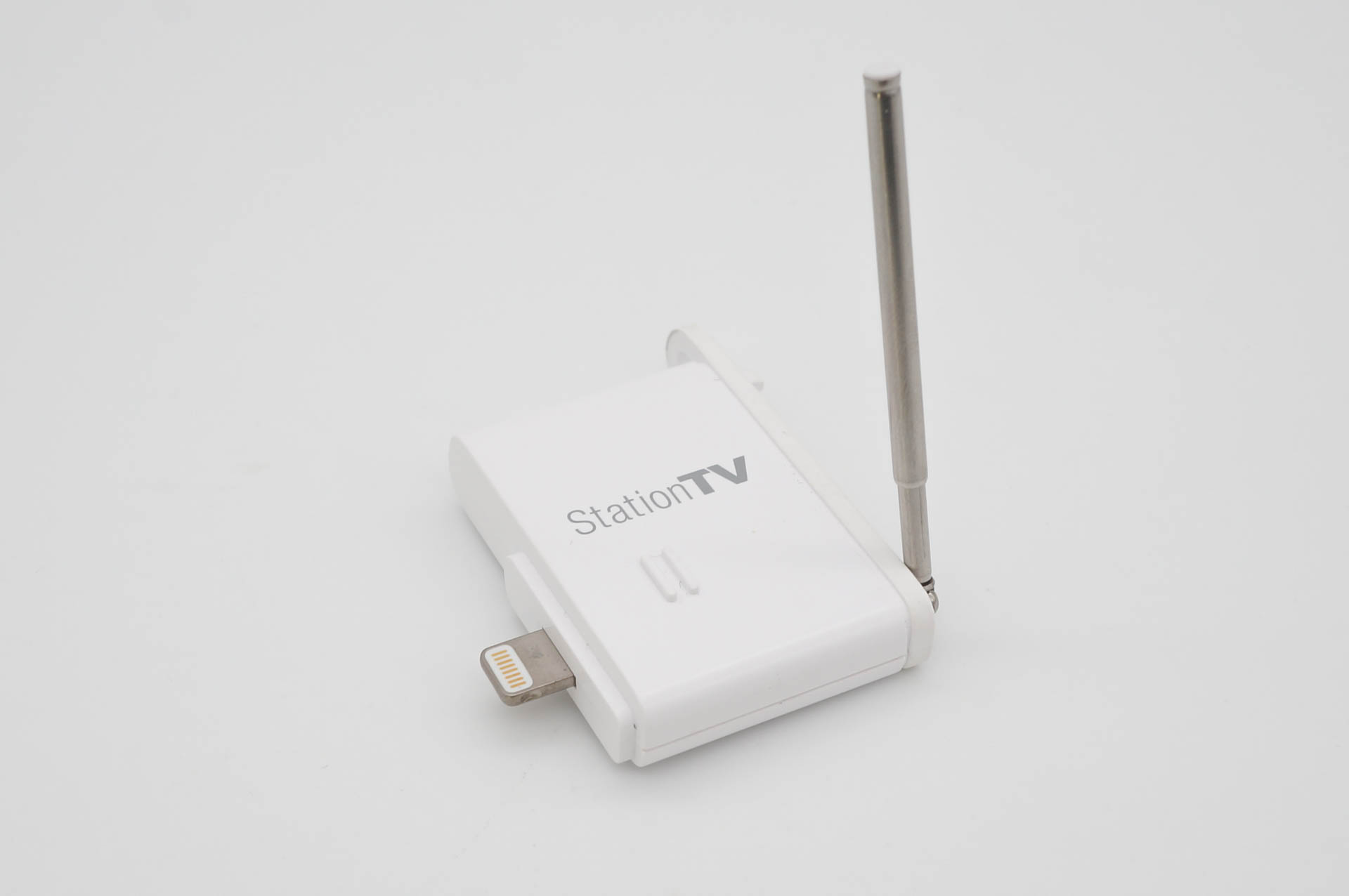 Lightning接続のテレビチューナー。フルセグも見られる