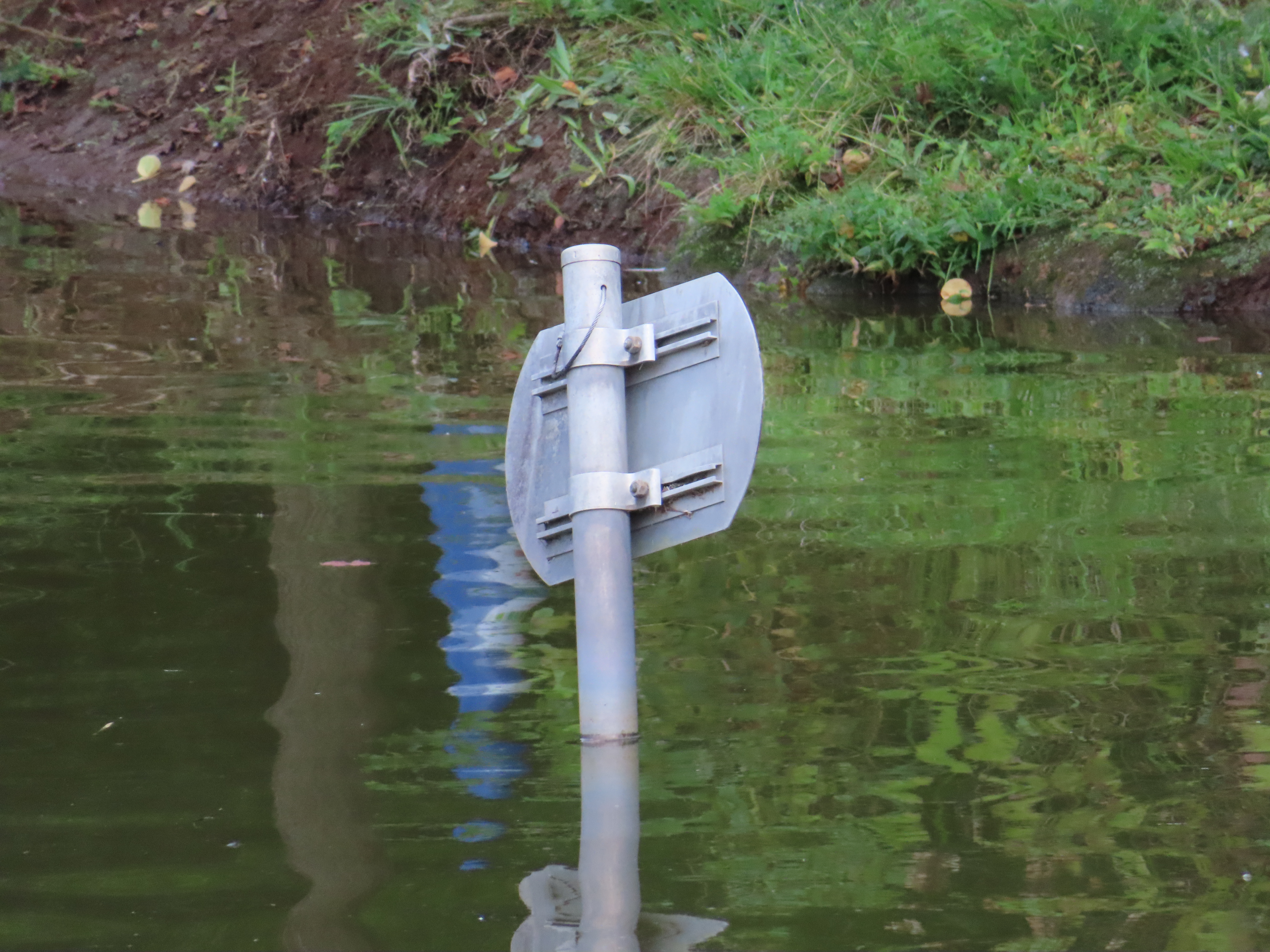 被写体を変えて同様にズーム撮影。光学望遠端960mmで十二分に楽しめるしツカエる。