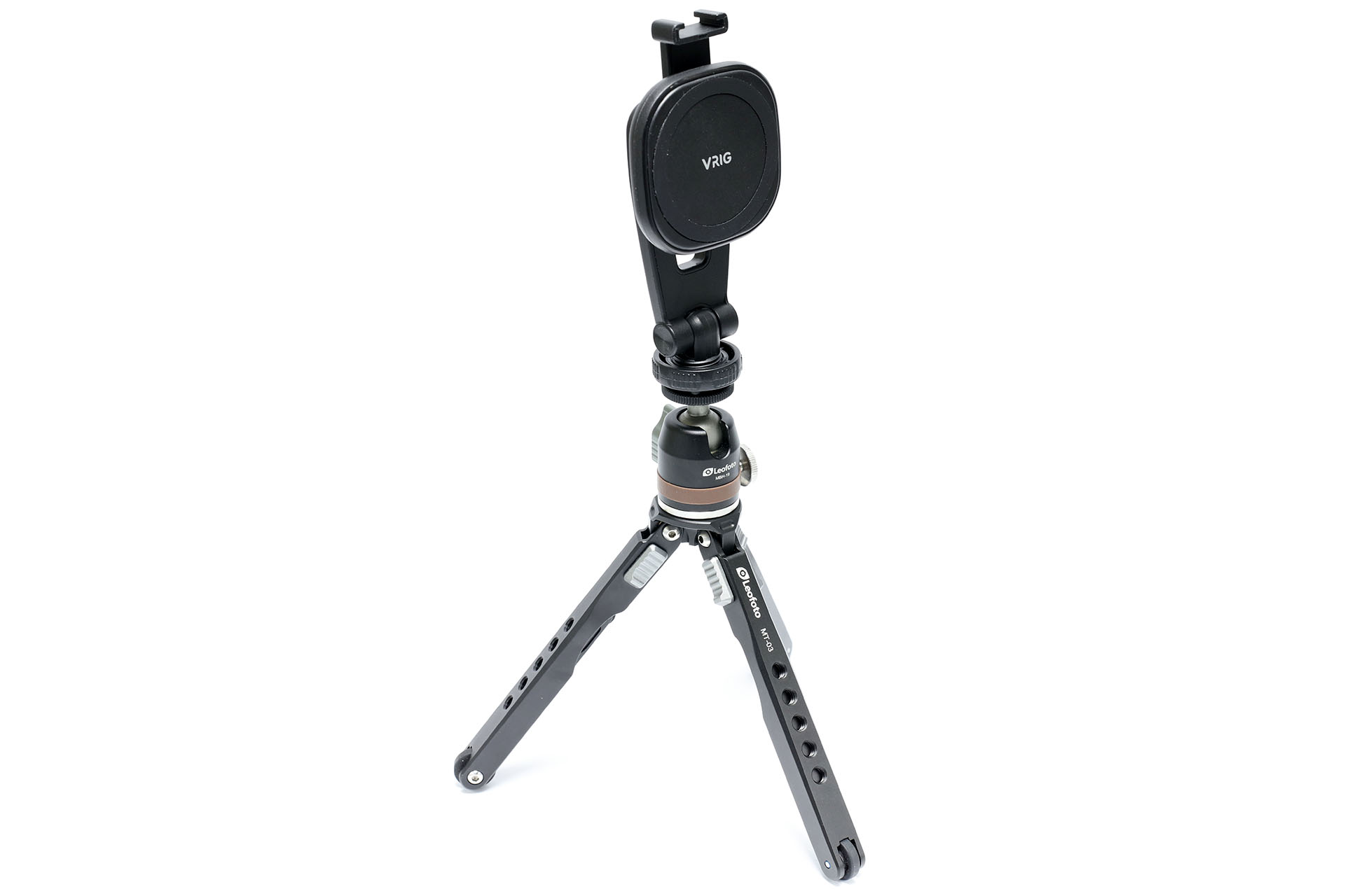 ミニ三脚に取り付けた様子。