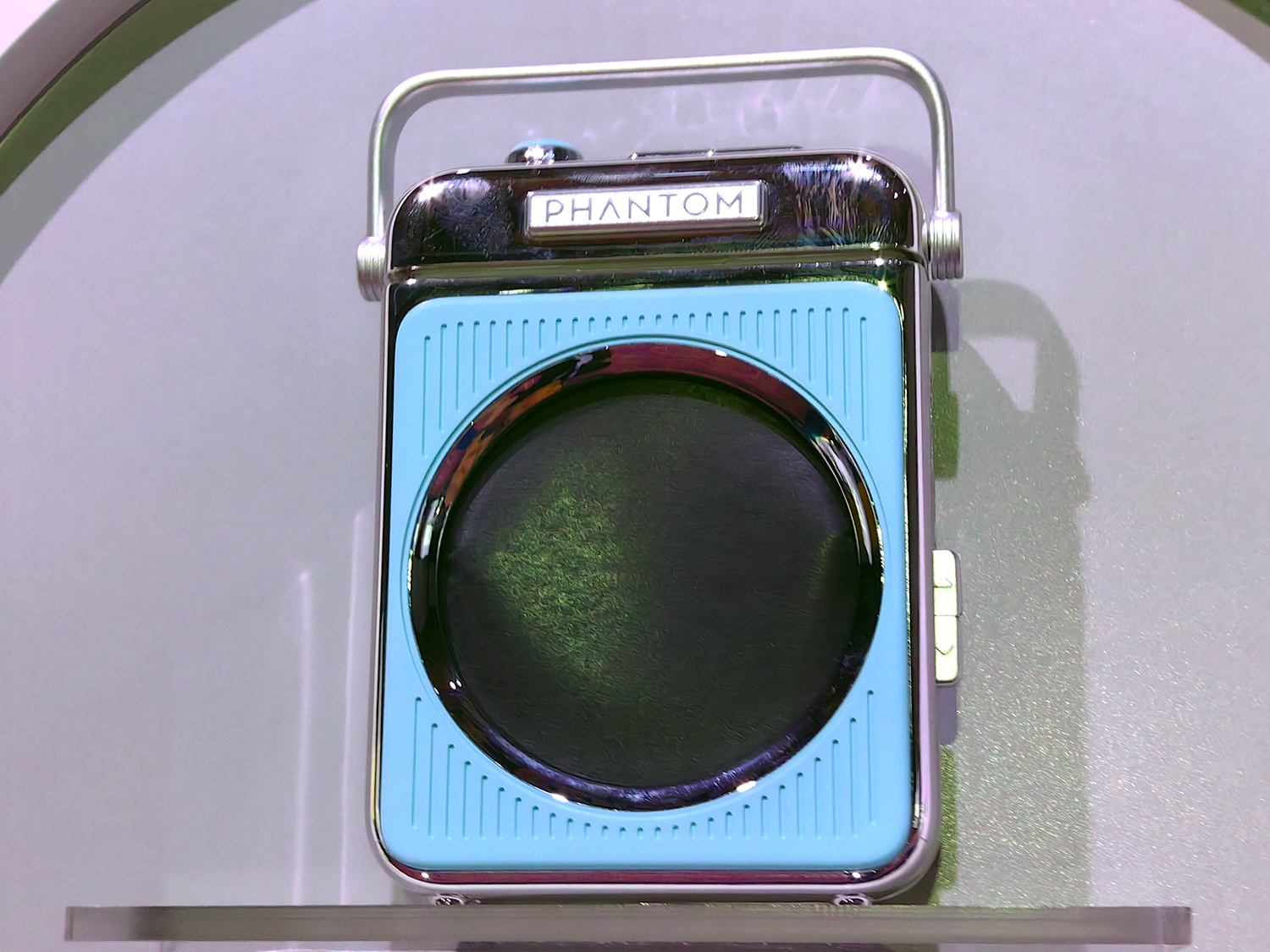 ラジオ型ケースは使い勝手がよさそう