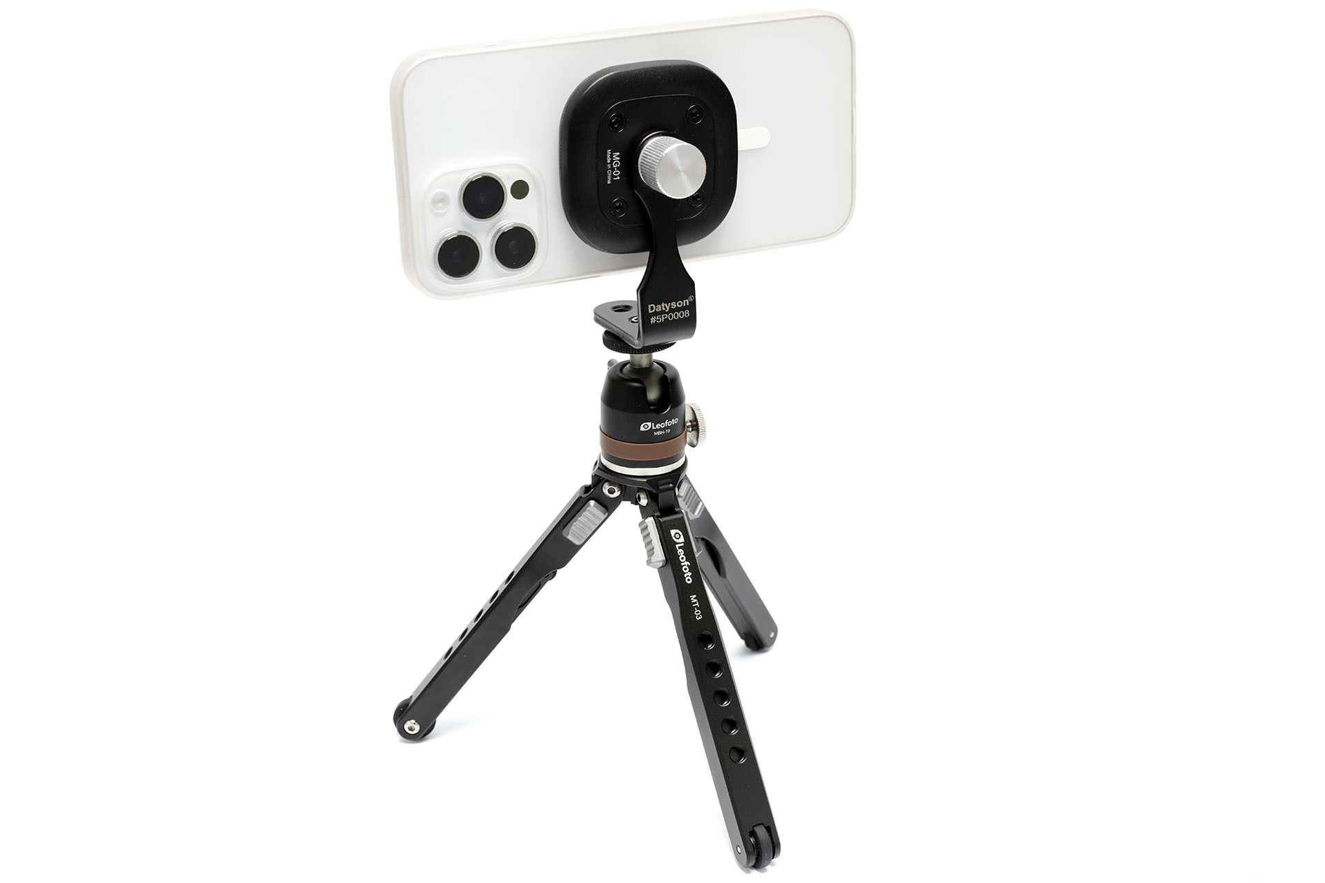 シンプルなMagSafe対応ミニ三脚となった。