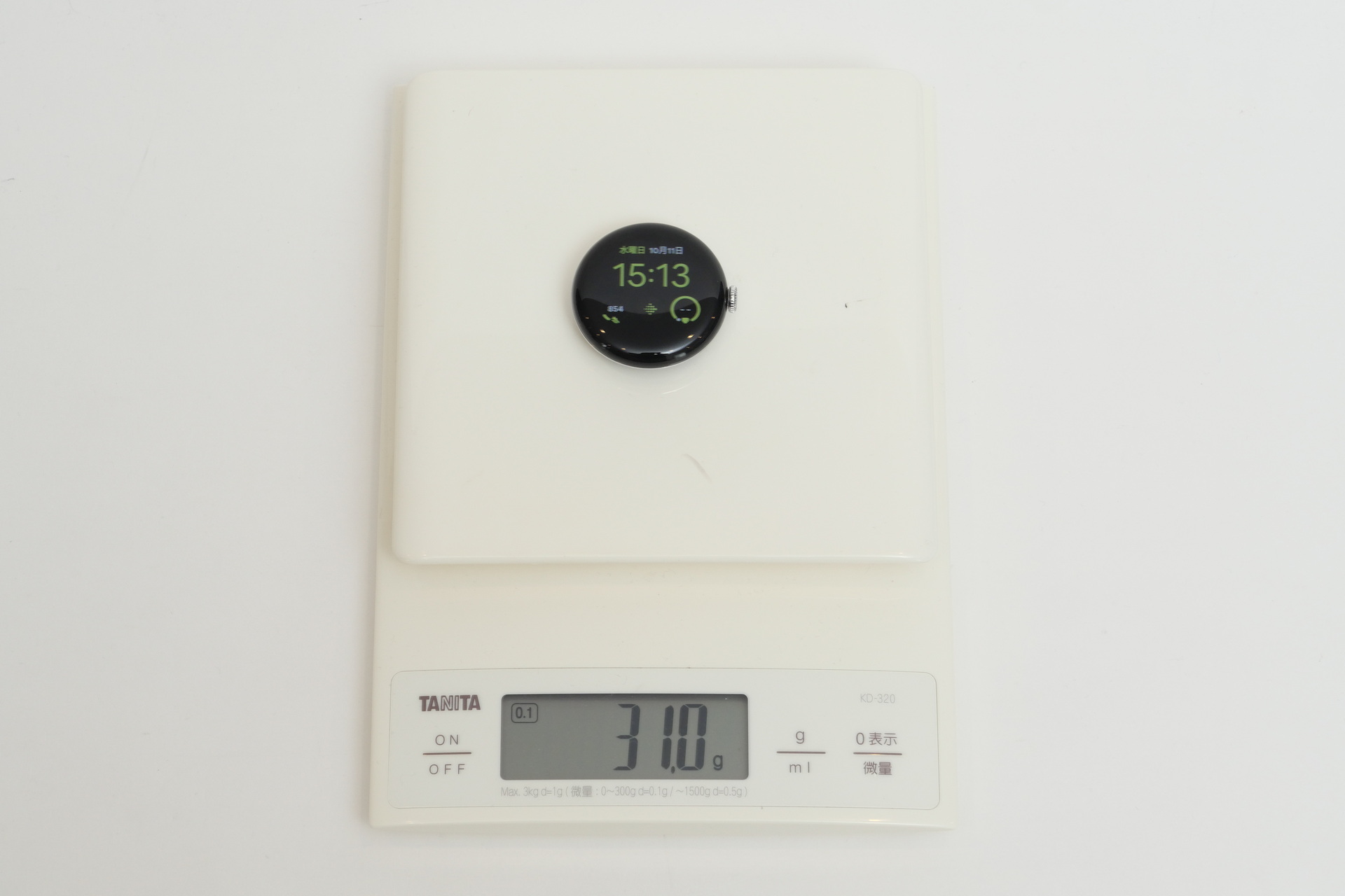 本体のみの重量は実測で31gと初代と比べて5g軽くなった