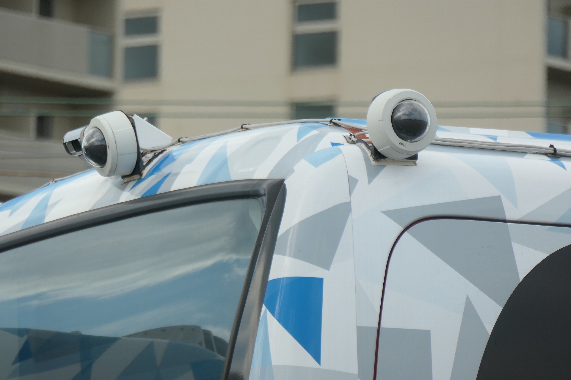 上部にあるカメラ