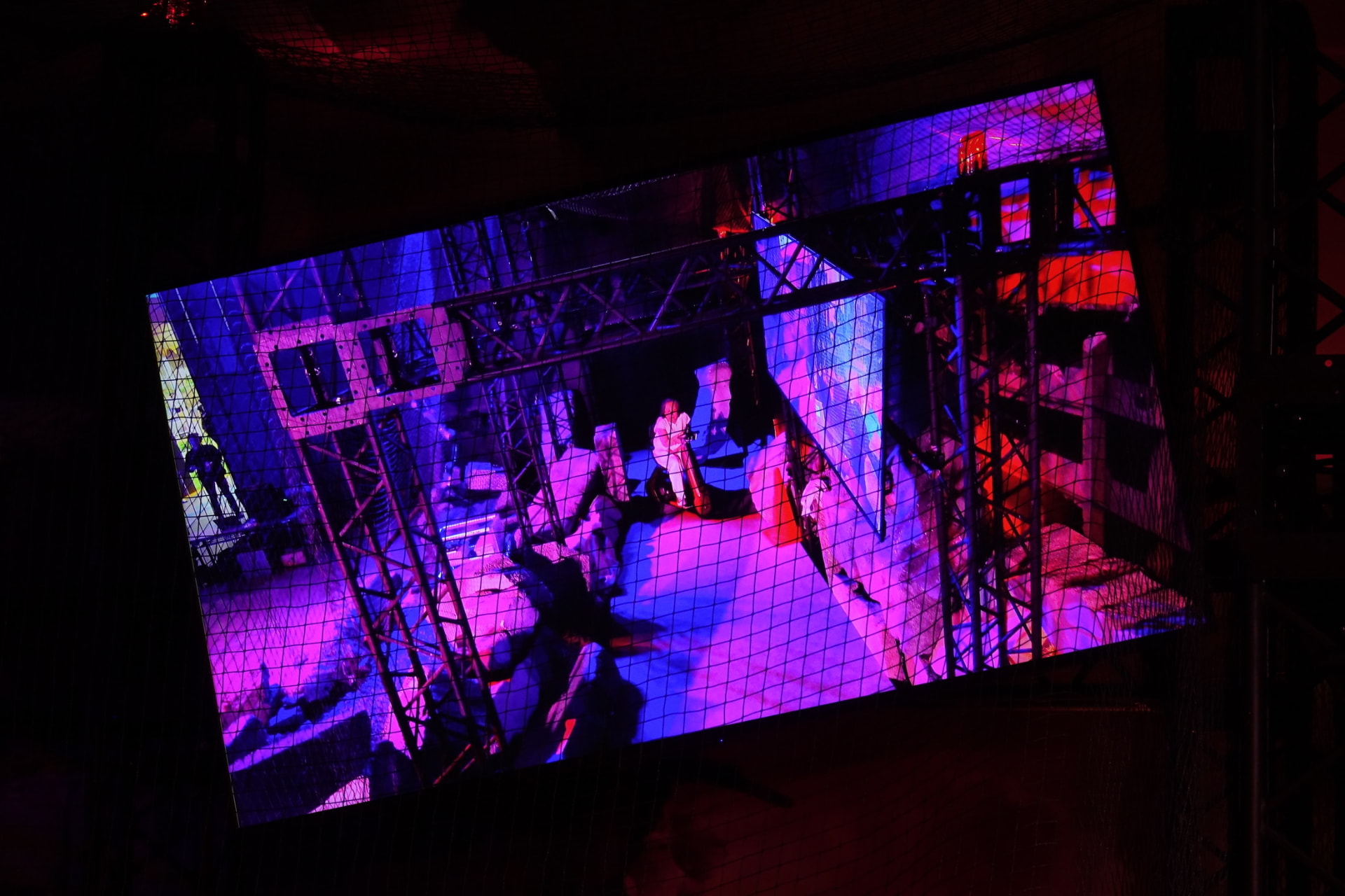 ドローンが撮影した被災地の映像