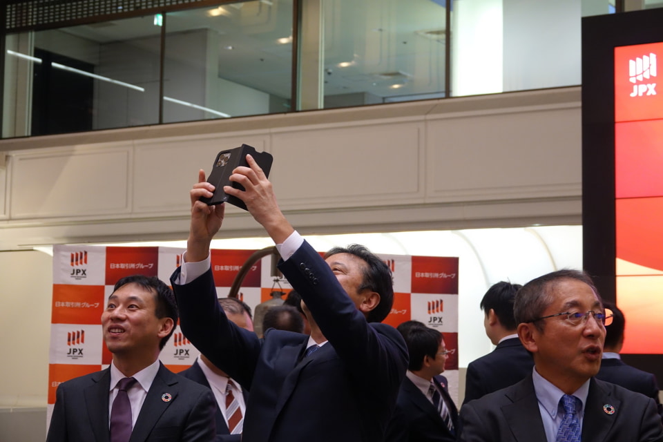 ソフトバンクの新株式「社債型種類株式」が東証プライムに上場、宮川