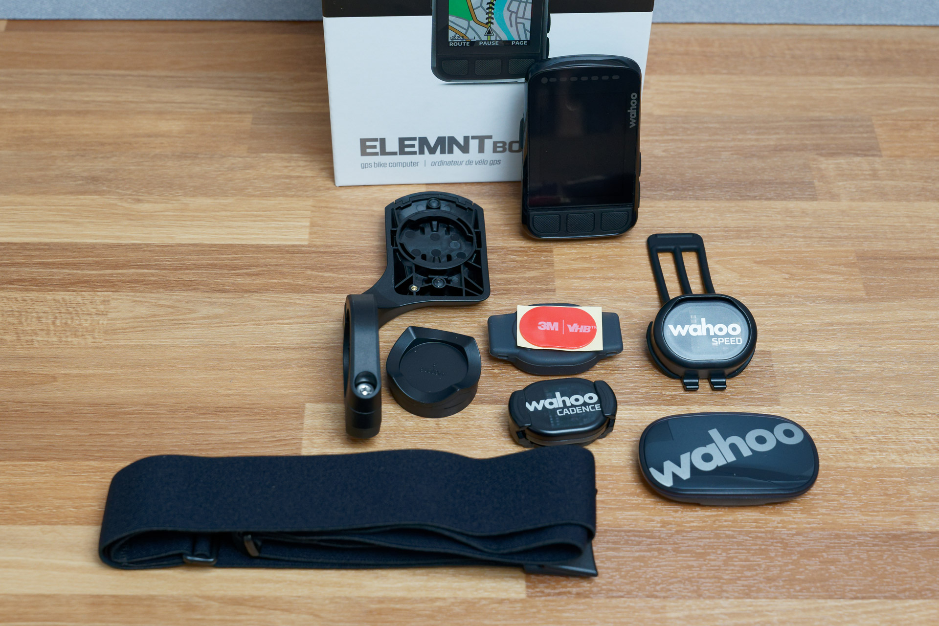 ELEMNT BOLT本体とセンサー類をセット購入した