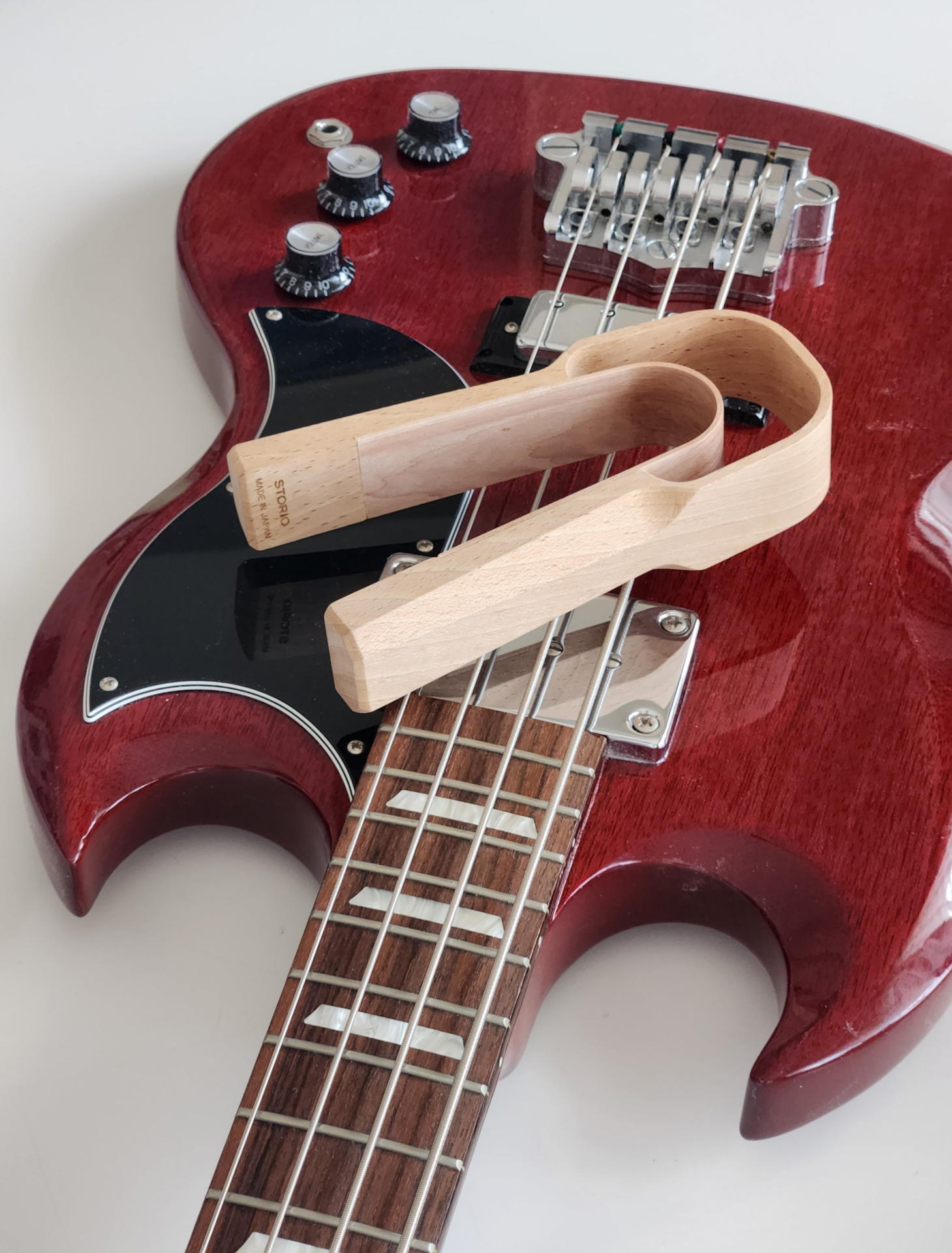 12月のライブを控えて毎日何回となく自然に手が伸びて結果的に指先筋トレをやってしまっている