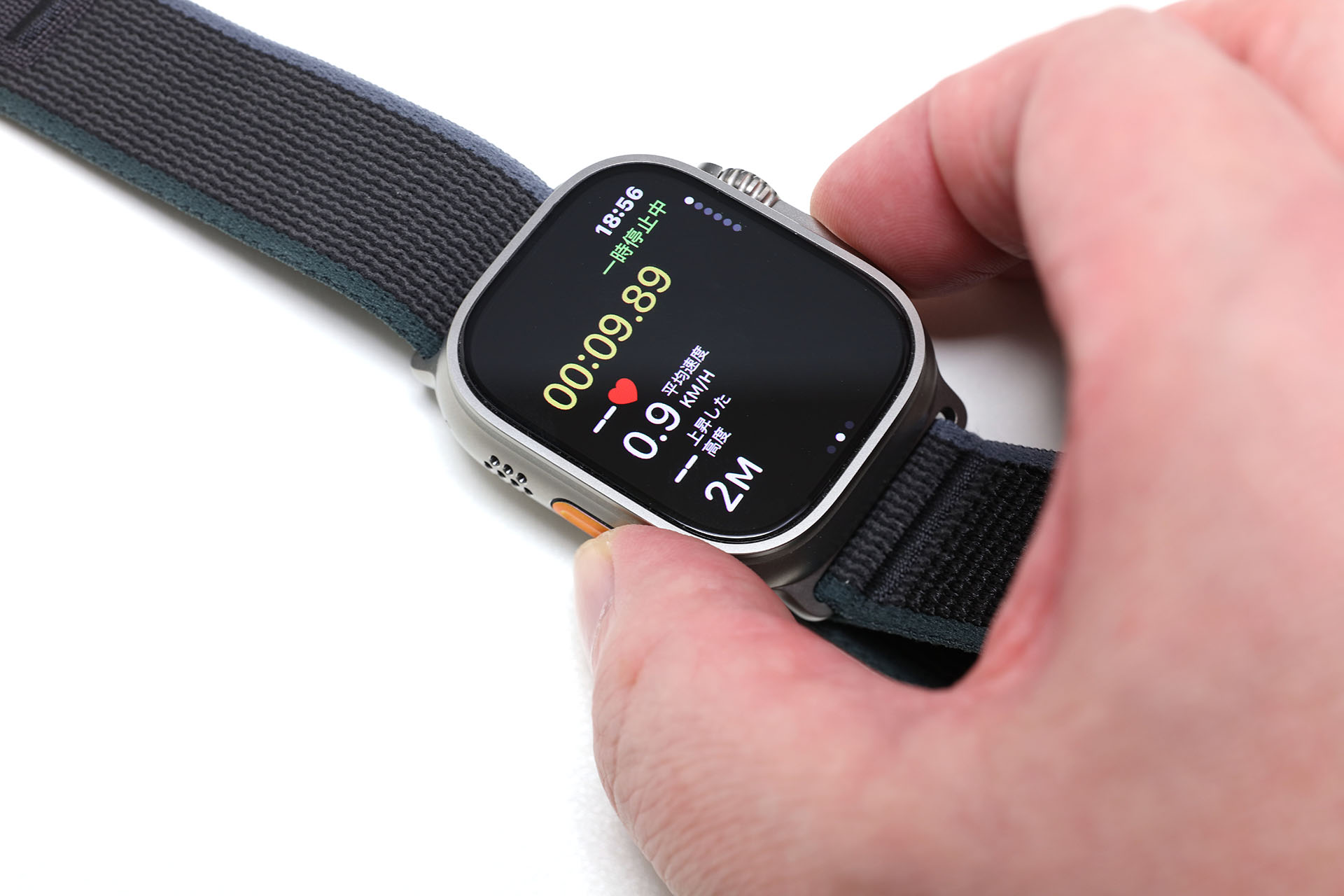 アクションボタン＋サイドボタンの同時押しで、ワークアウトの一時停止と再開となる。