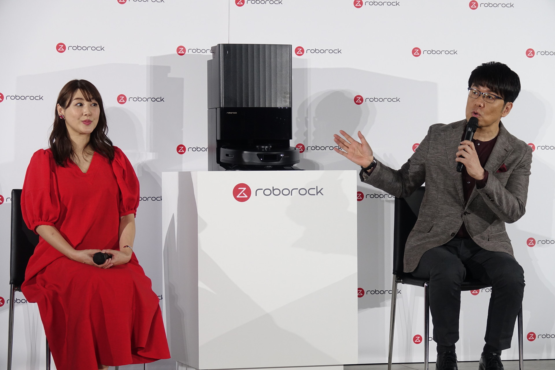 それぞれの「今年の漢字」について語る場面やクイズも