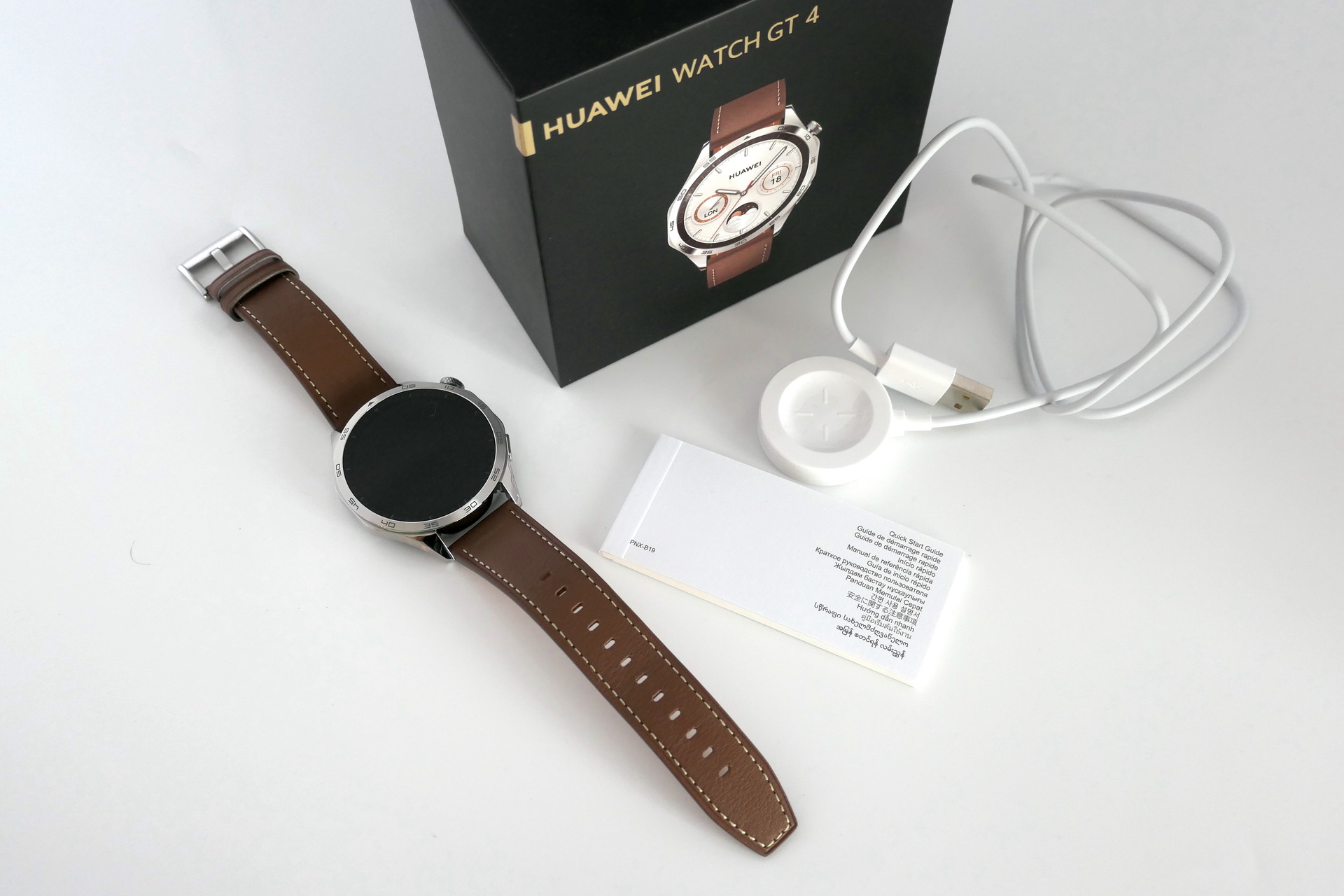 HUAWEI WATCH GT 4（46mm）の内容物