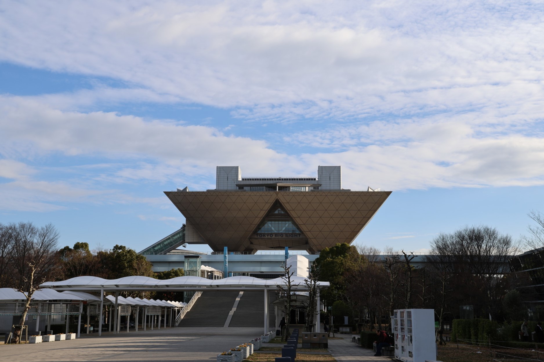 コミックマーケット103、原稿が大変なユーザーも、サークルチェックをするユーザーも気になるトラフィック対策を取材