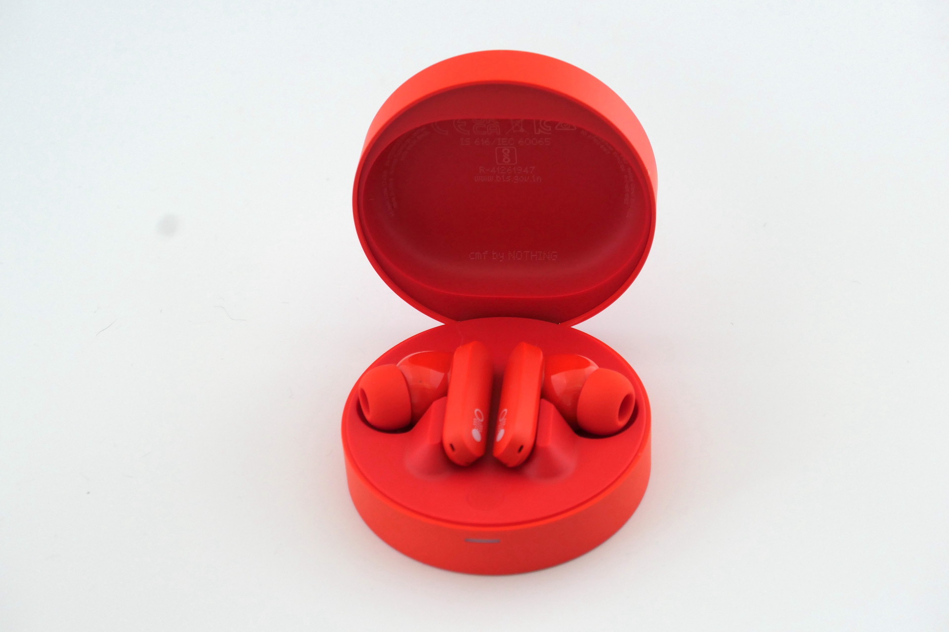 開いた状態でスマホとペアリングする