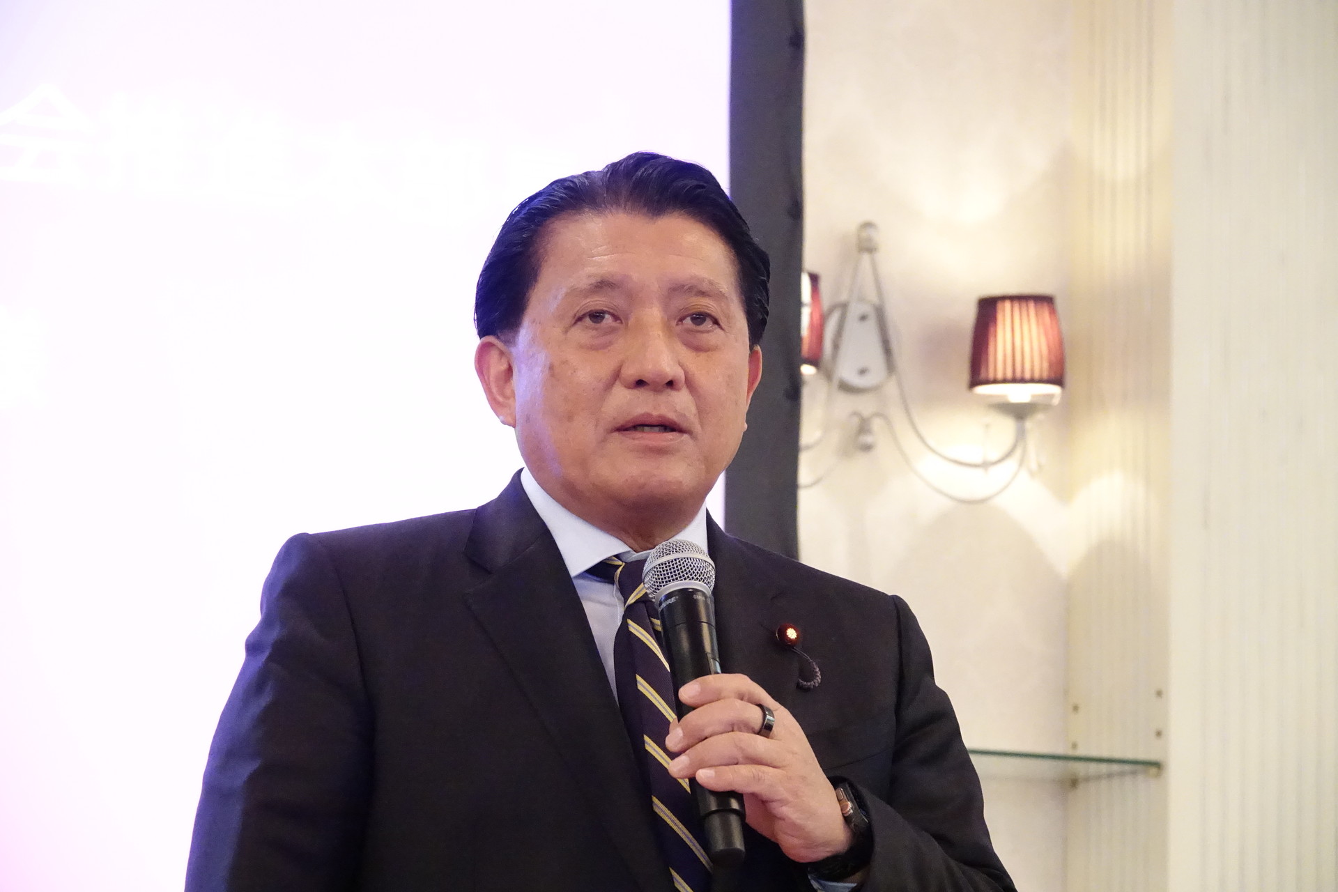 自民党 平井氏