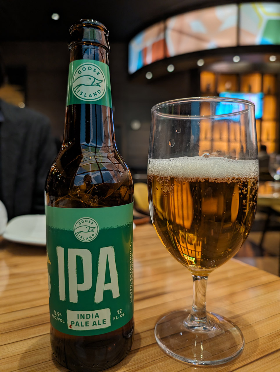 海外に行ったときも積極的にビールを飲む。なぜなら生産地が異なることがあるから。BudweiserもGOOSE ISLAND IPAも日本で販売しているものは韓国製造だが、米国だと国内製造で味も違う（気がする）