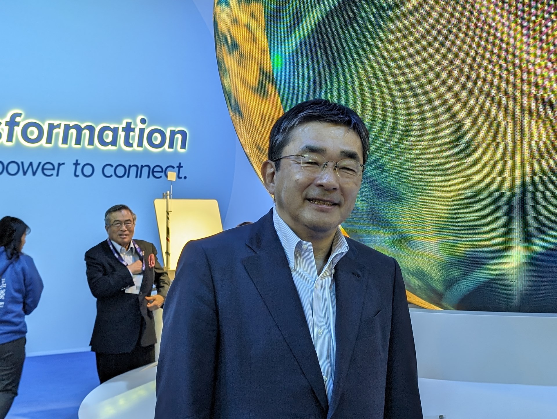 KDDIとして初めてMWCに出展したブースで