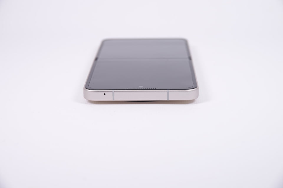 Libero Flip」クイックフォトレビュー] - ケータイ Watch