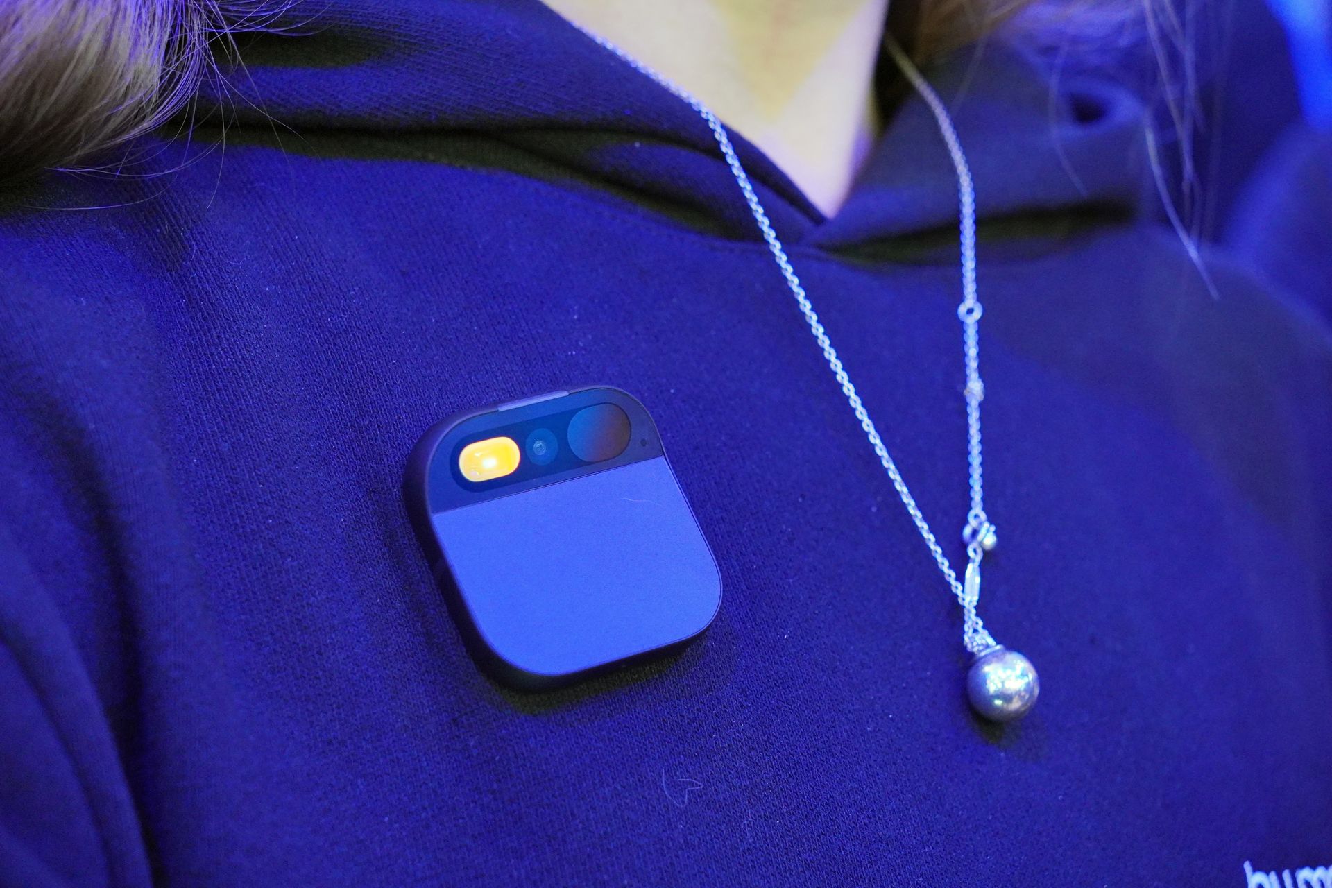 AIを全面的に活用したHumaneのAi Pin。この端末にもSnapdragonが採用されている