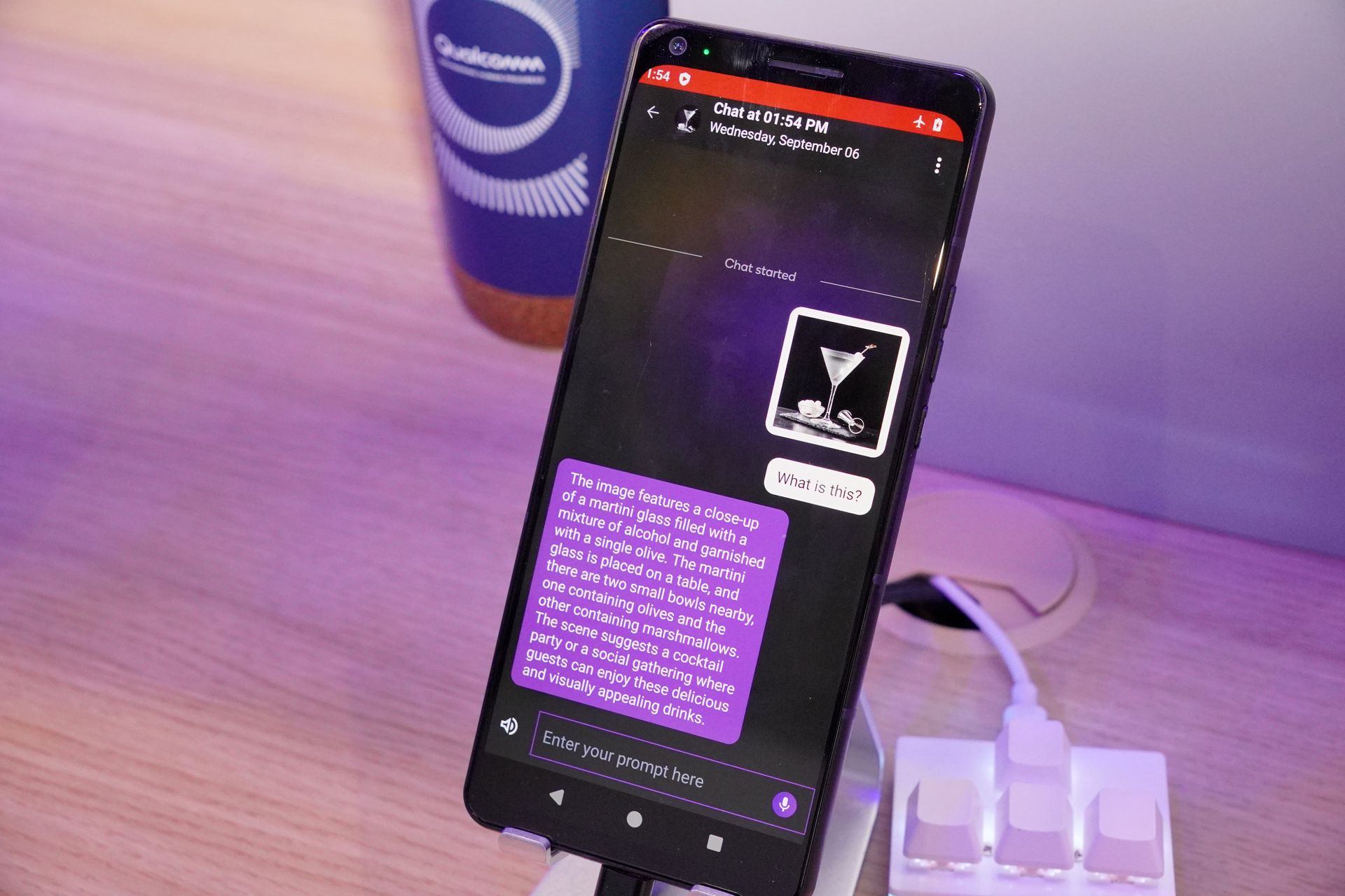 画像の説明を端末内の処理だけで行っている